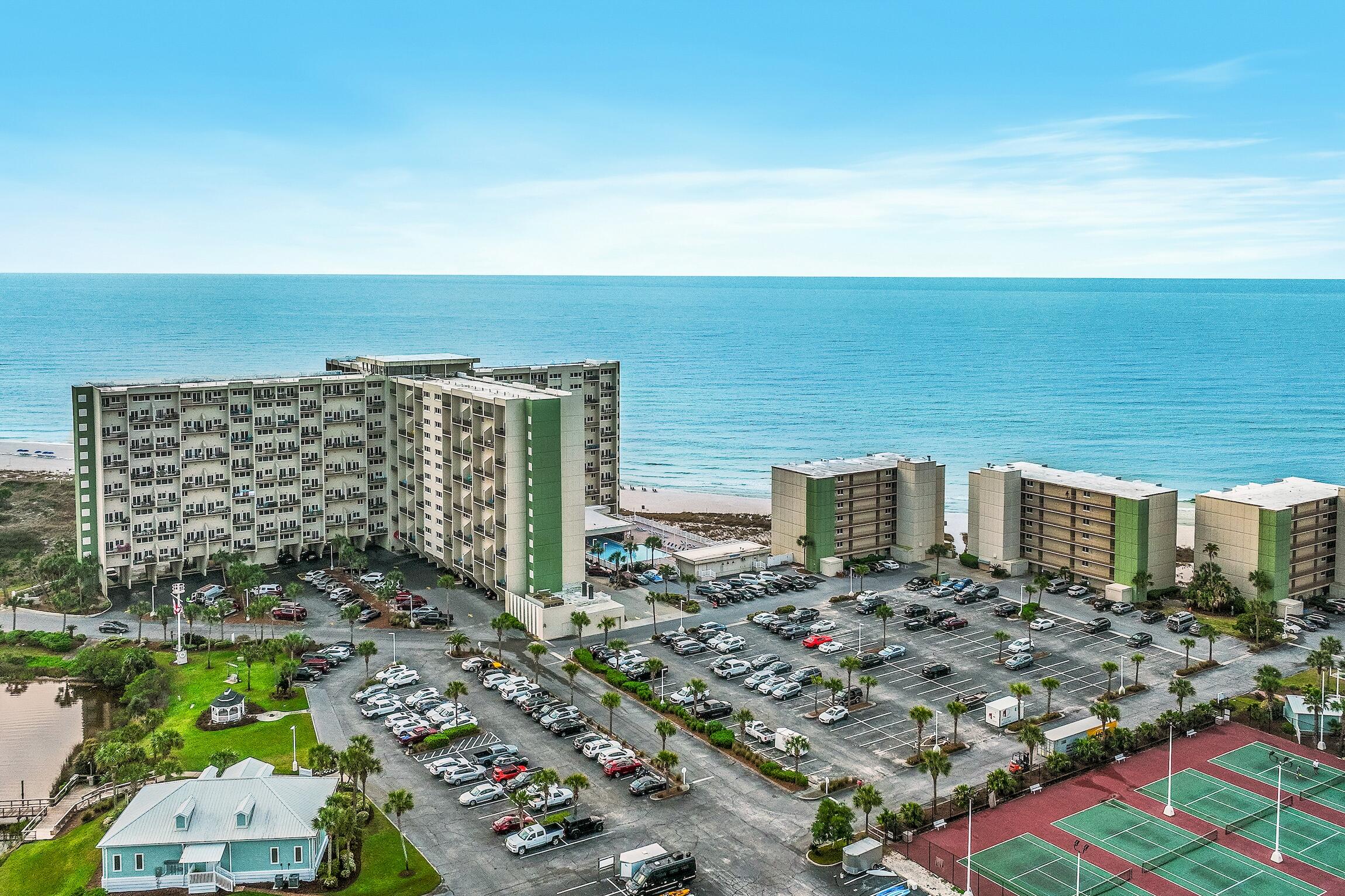 PINNACLE PORT - Residential