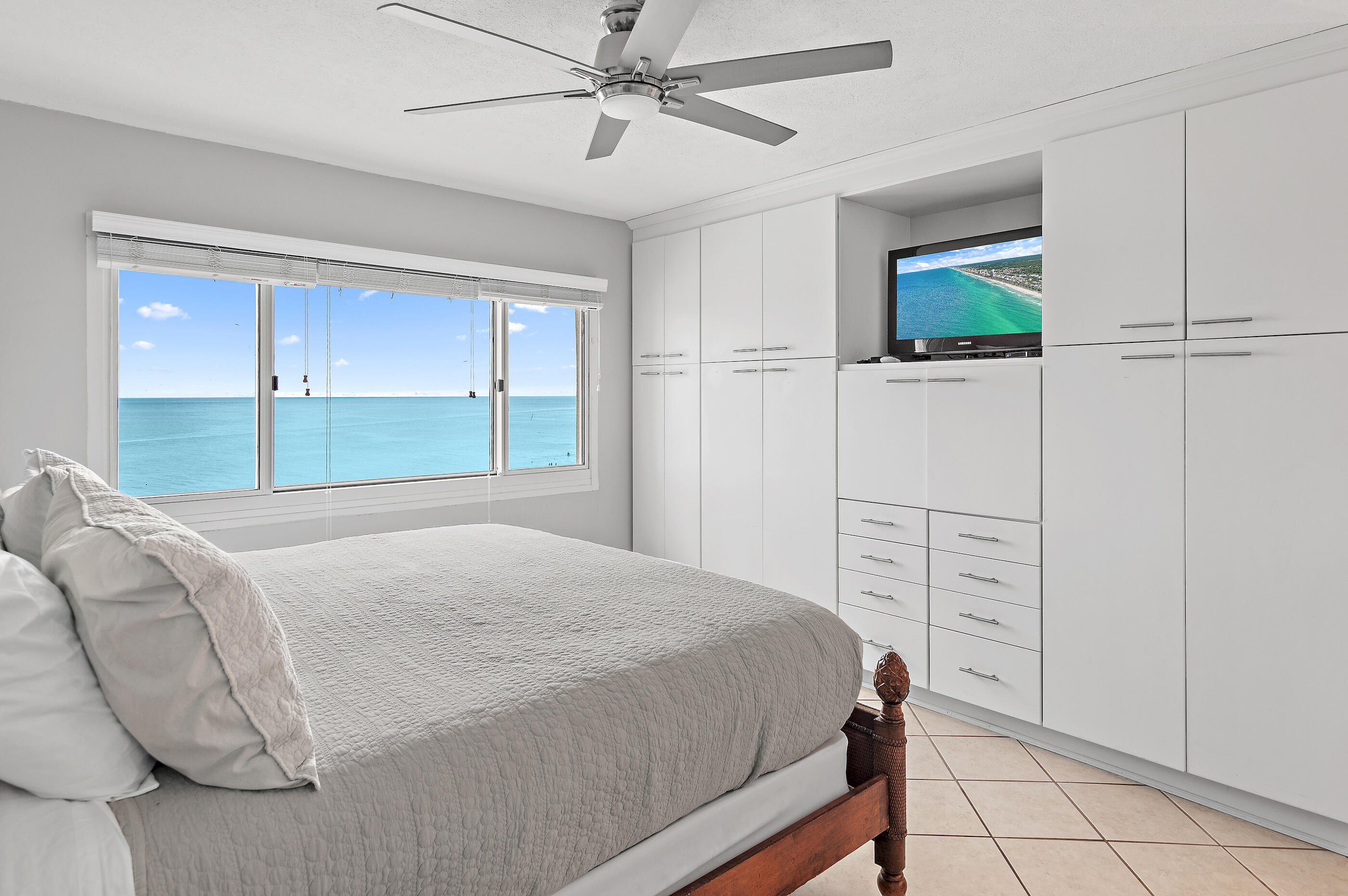 PINNACLE PORT - Residential