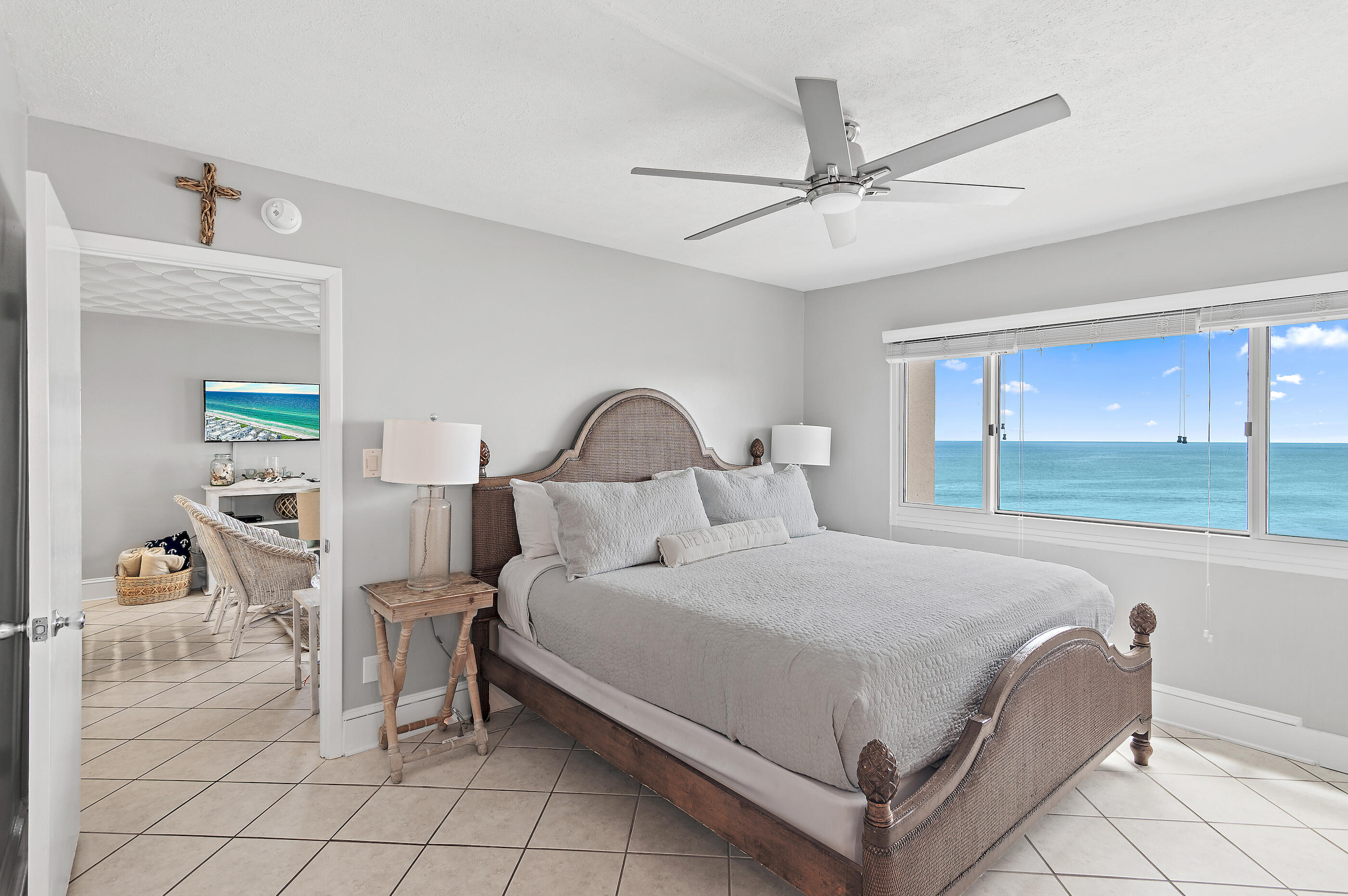 PINNACLE PORT - Residential