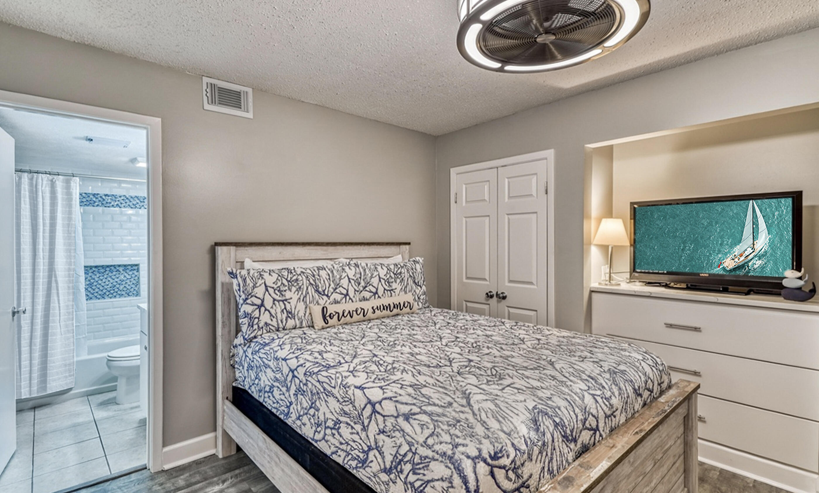 PINNACLE PORT - Residential
