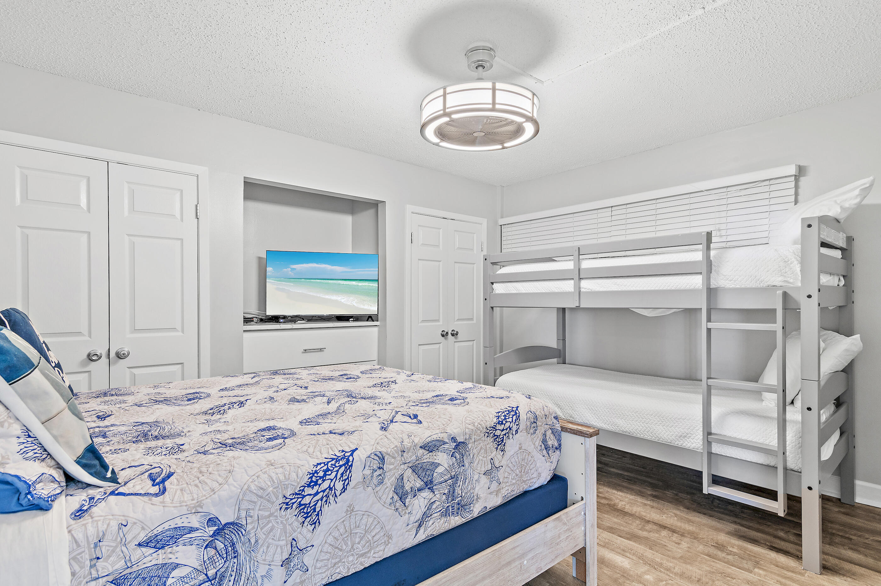 PINNACLE PORT - Residential