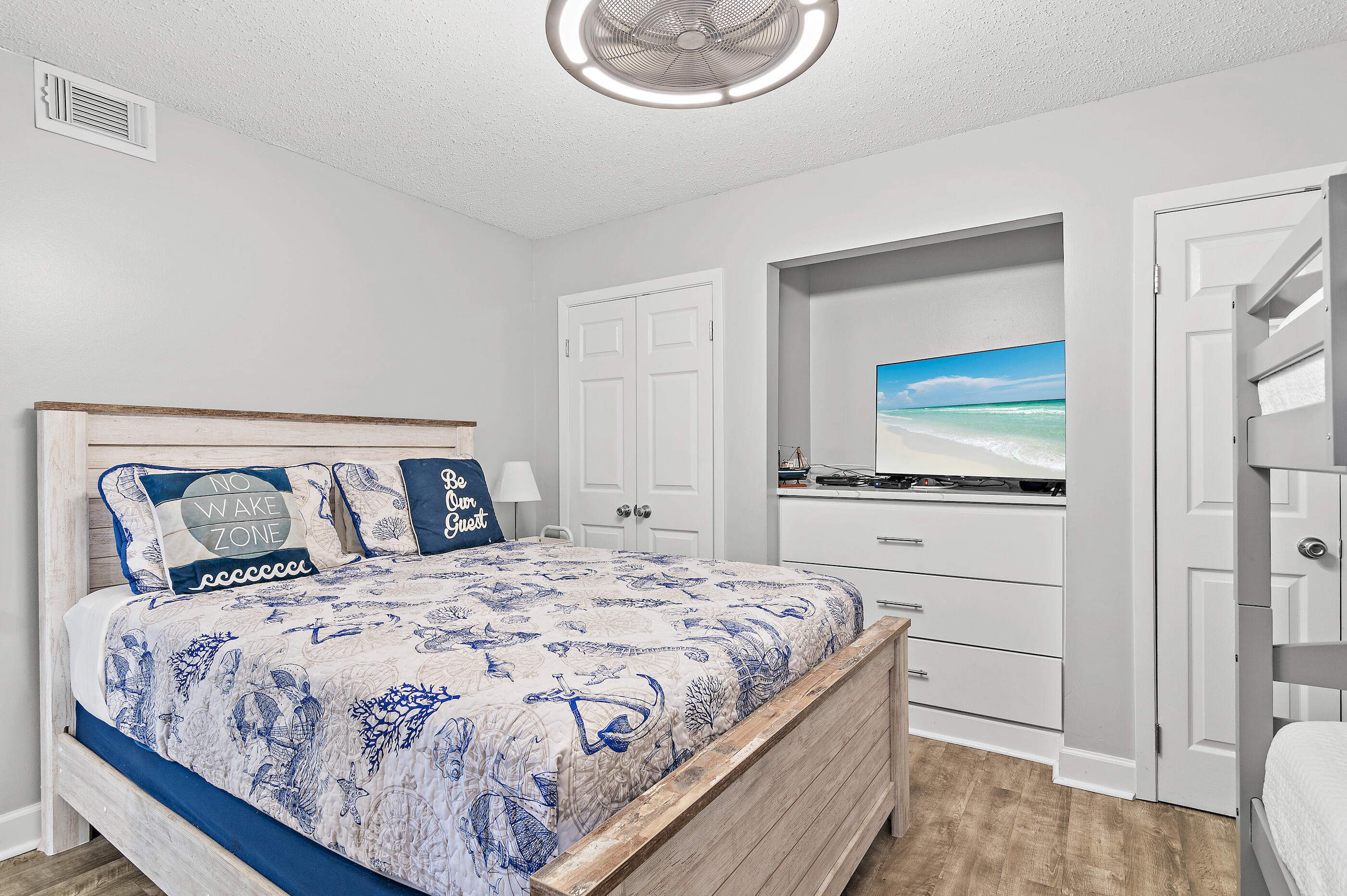 PINNACLE PORT - Residential