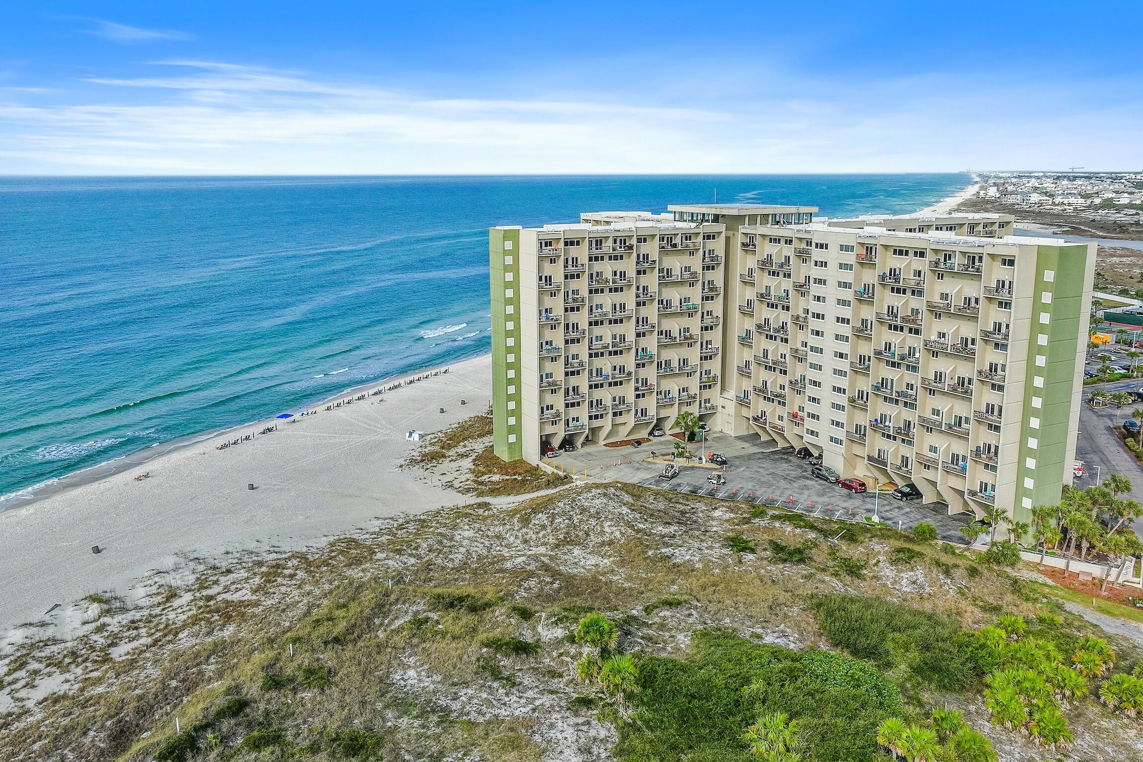 PINNACLE PORT - Residential