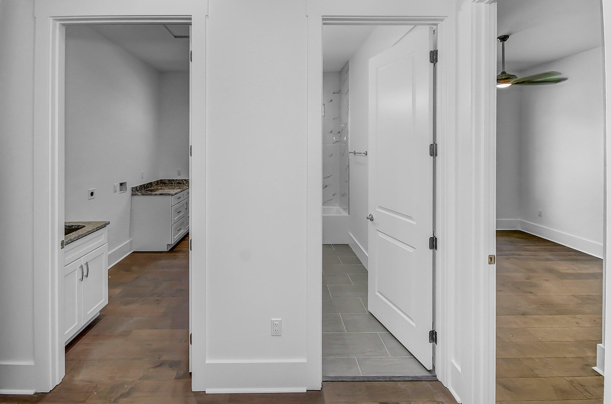 HAMMOCK BAY - Residential