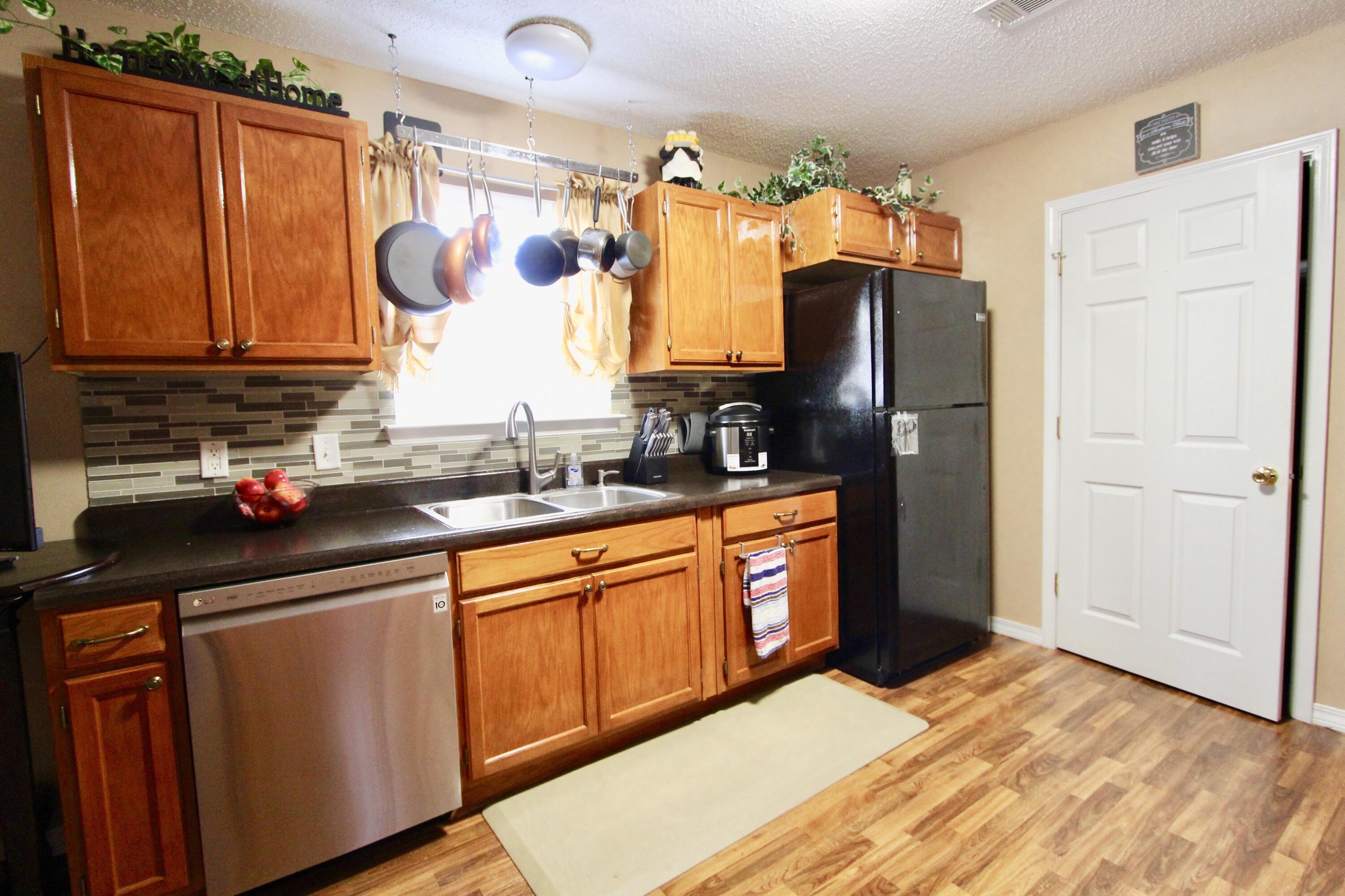 WINDING CREEK ESTATES PH 4 - Residential