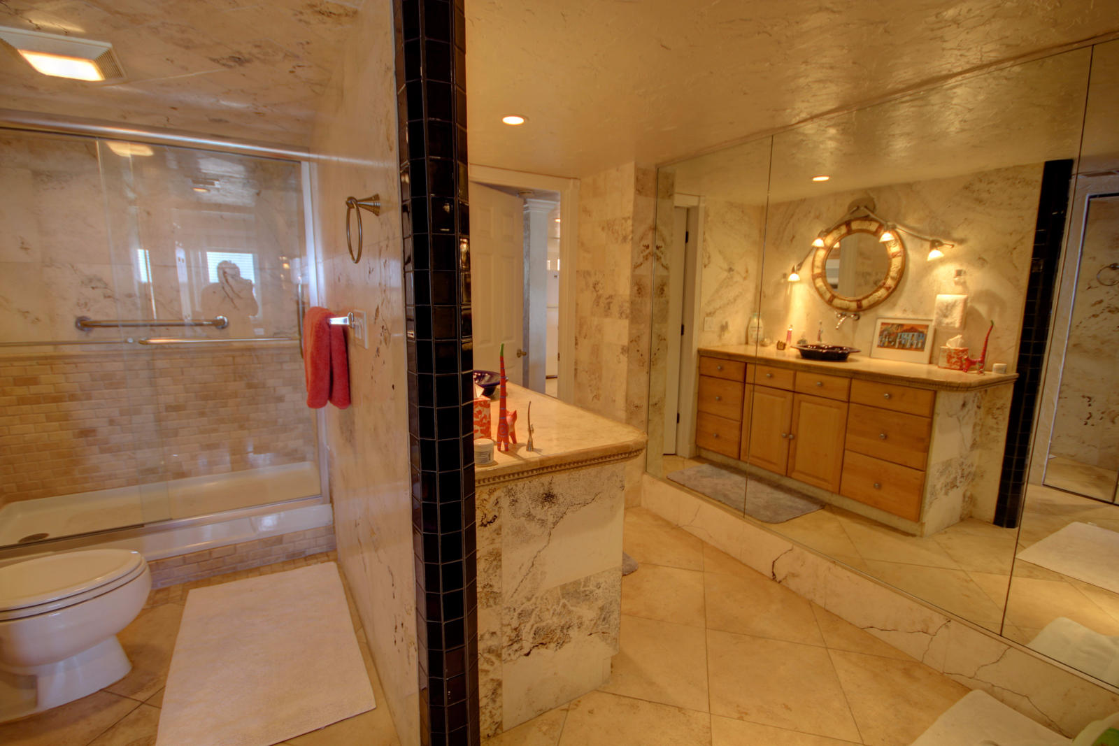 EL MATADOR CONDO - Residential