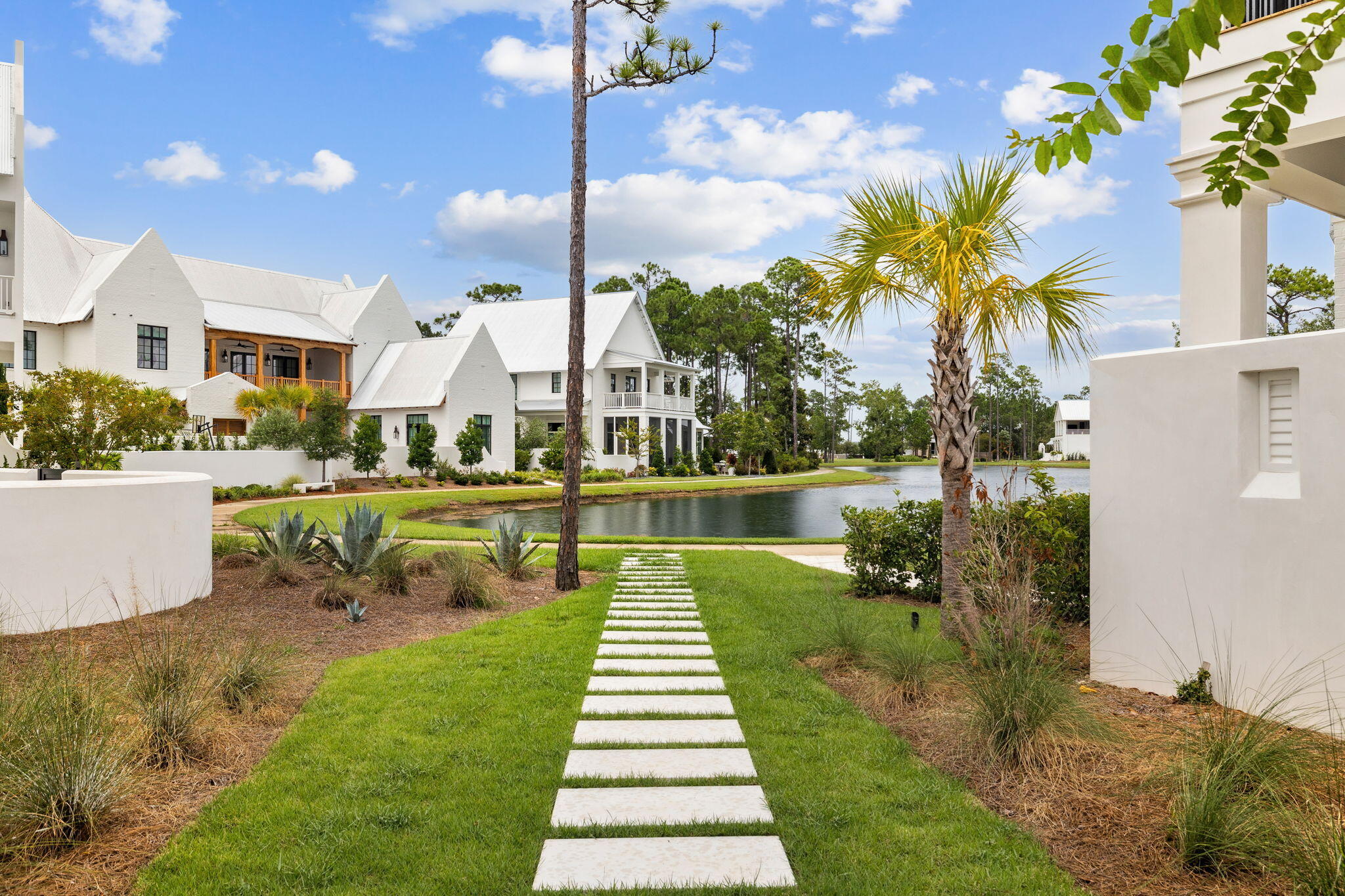 CHURCHILL OAKS - Residential