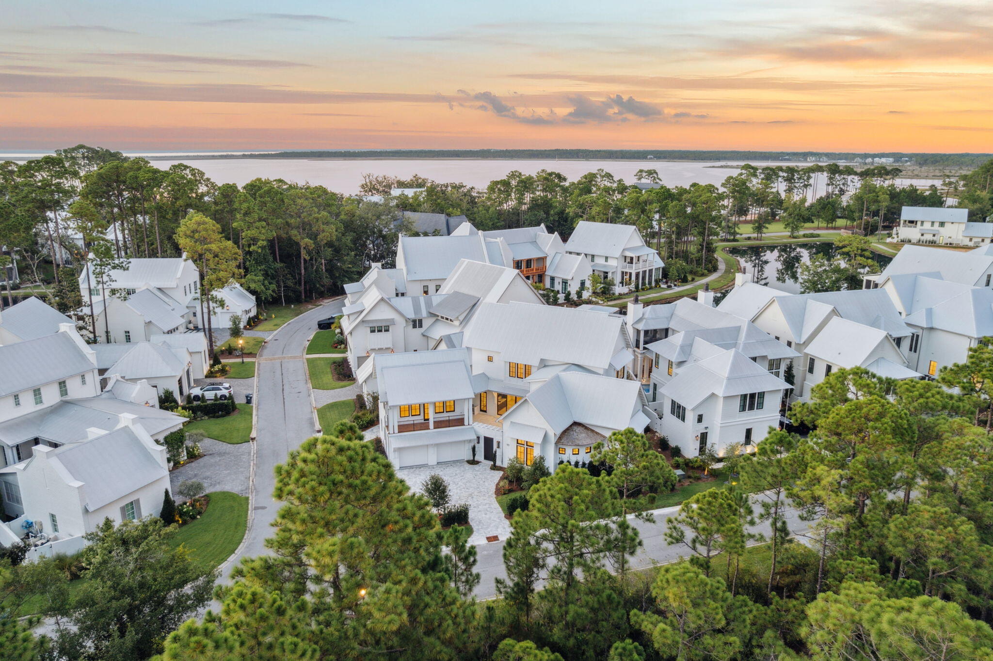 CHURCHILL OAKS - Residential