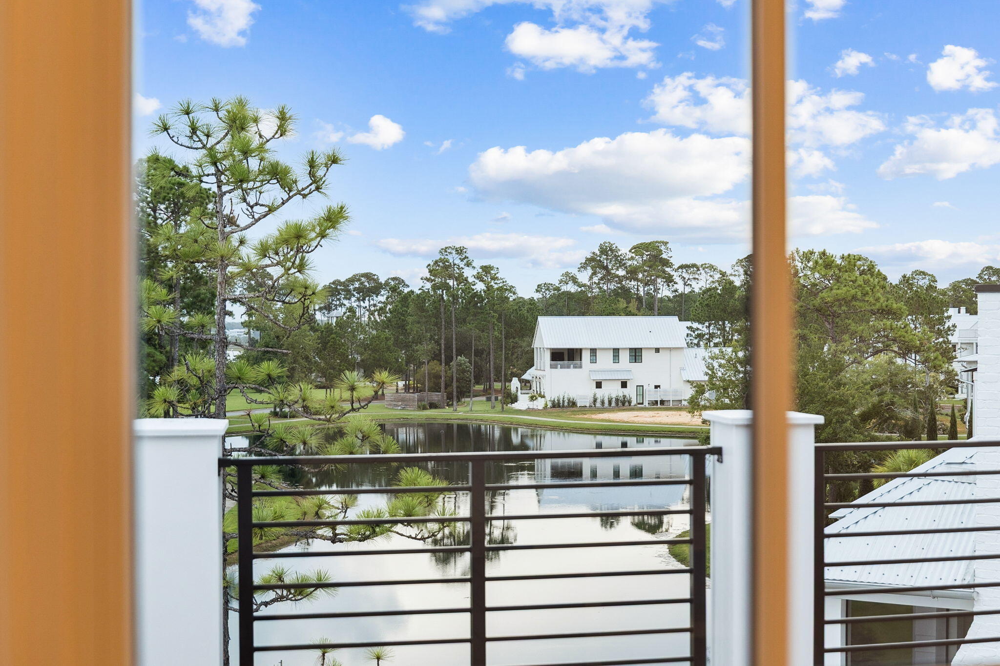 CHURCHILL OAKS - Residential