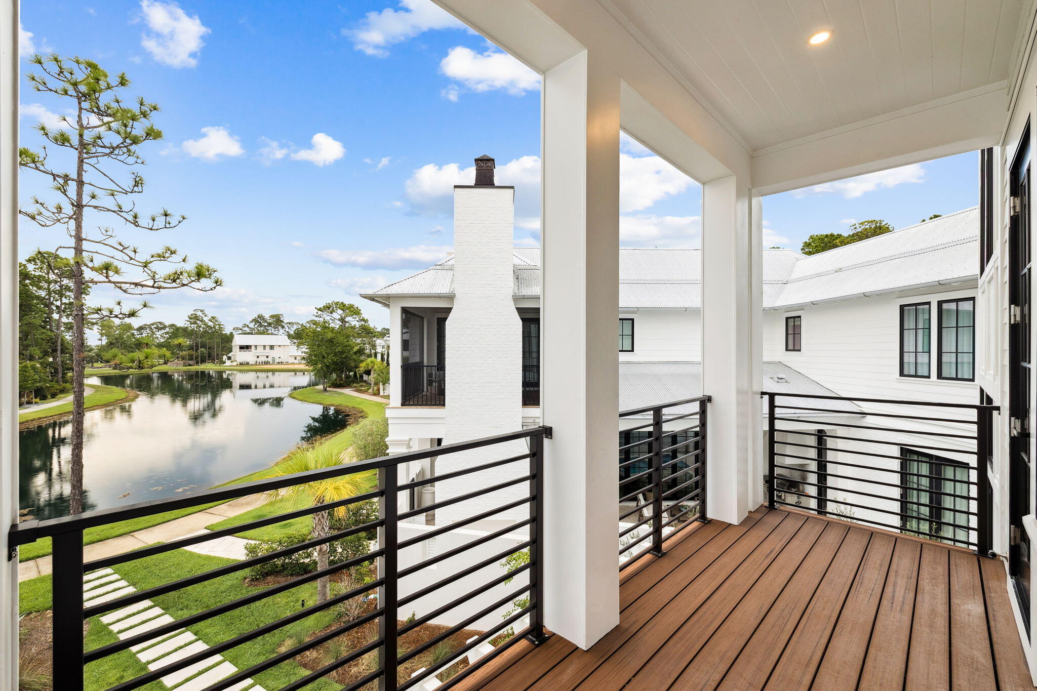 CHURCHILL OAKS - Residential