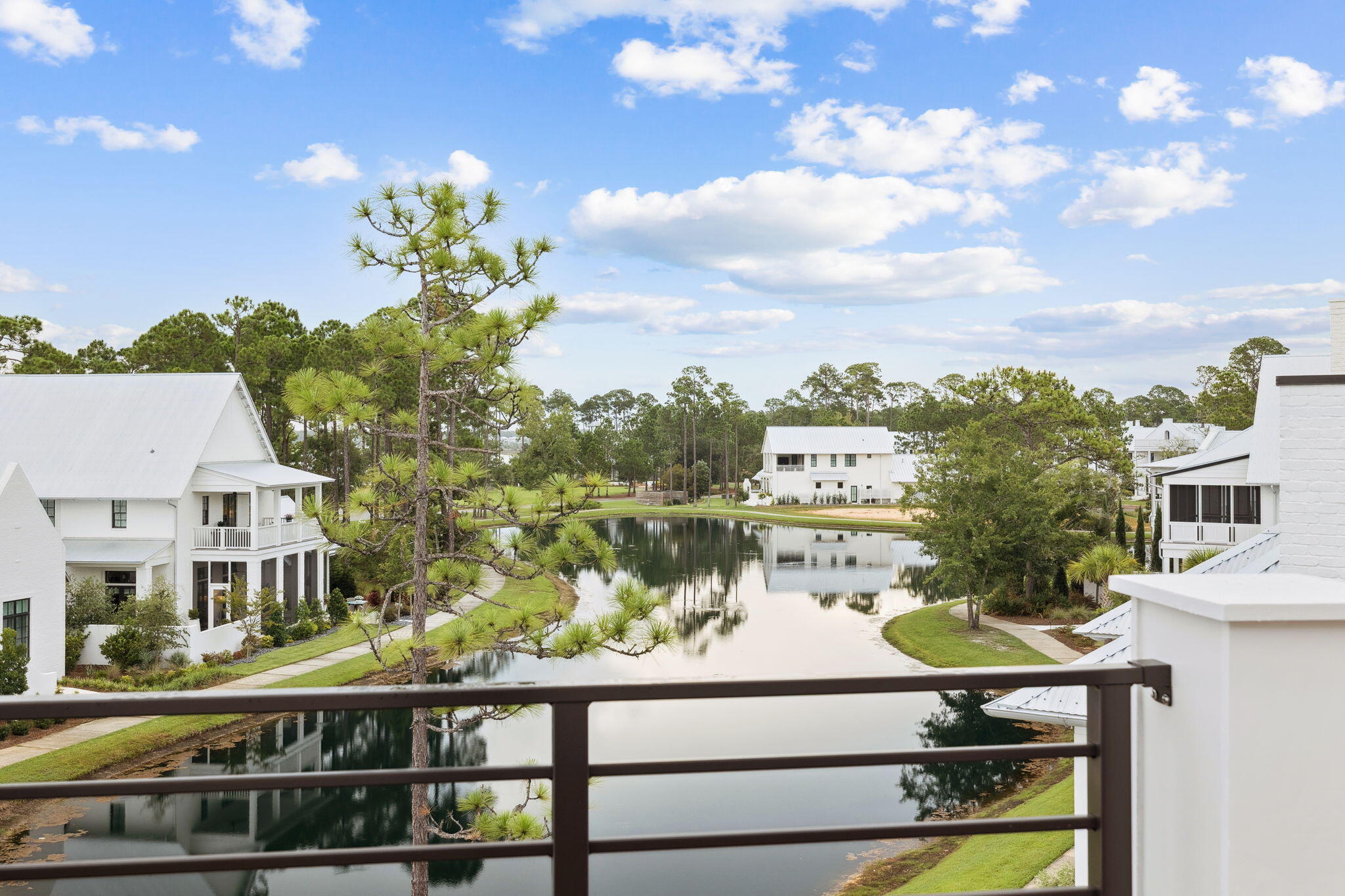 CHURCHILL OAKS - Residential