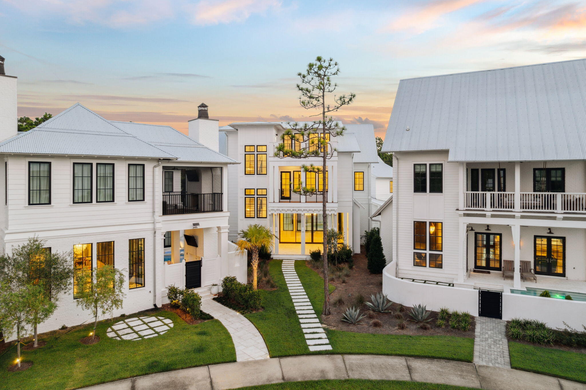 CHURCHILL OAKS - Residential