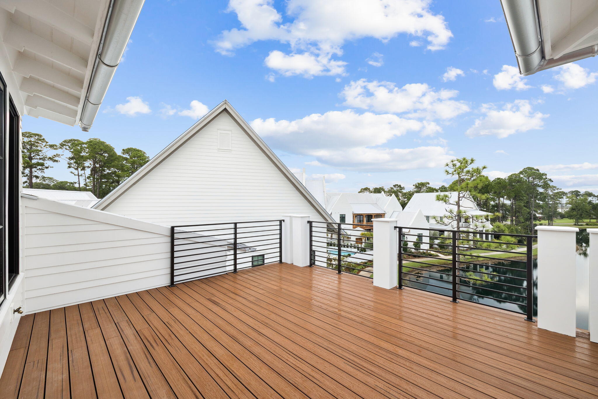 CHURCHILL OAKS - Residential