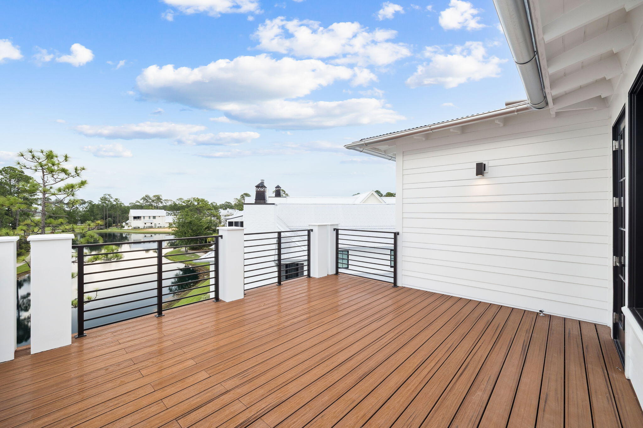 CHURCHILL OAKS - Residential
