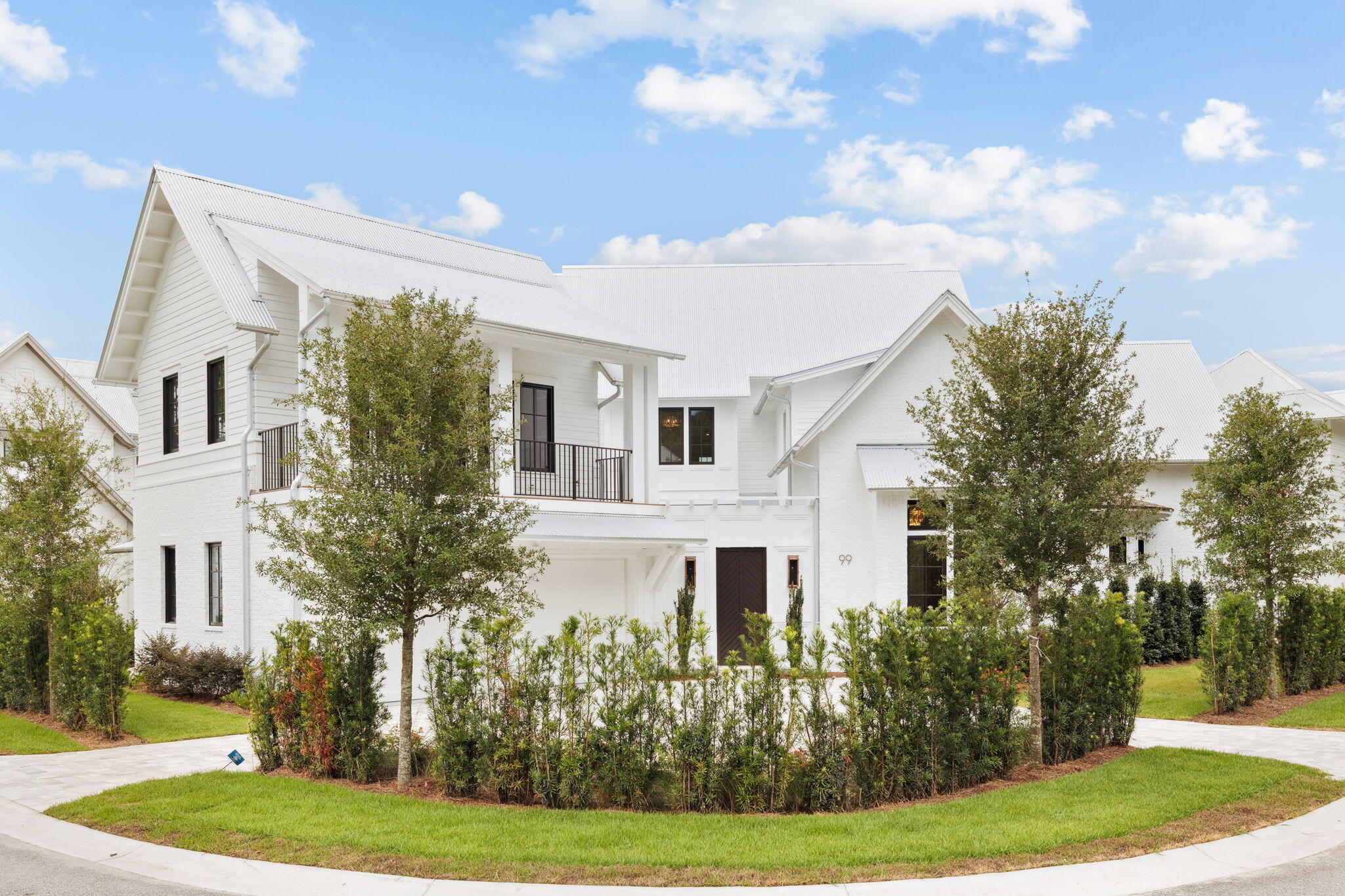 CHURCHILL OAKS - Residential