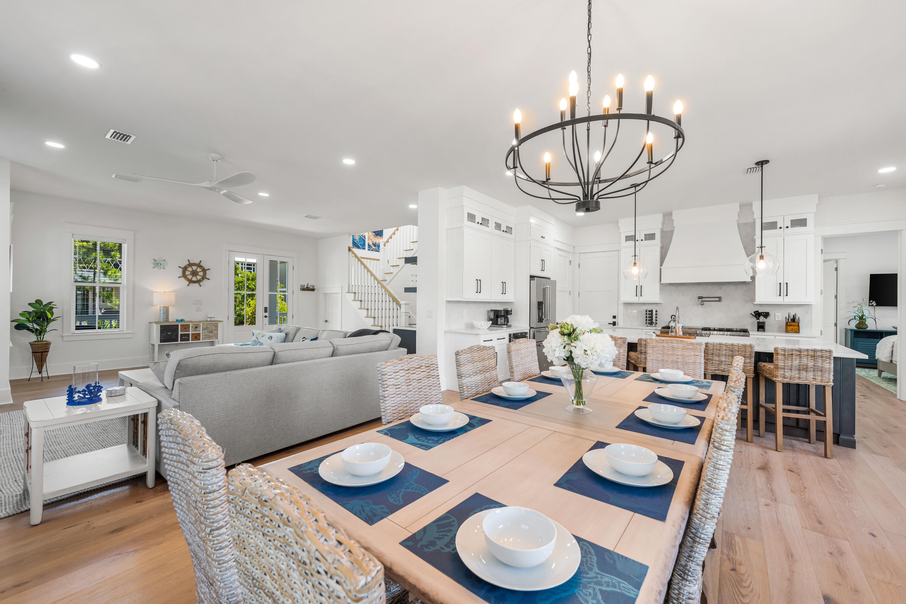 LAKESIDE AT BLUE MOUNTAIN BEACH - Residential