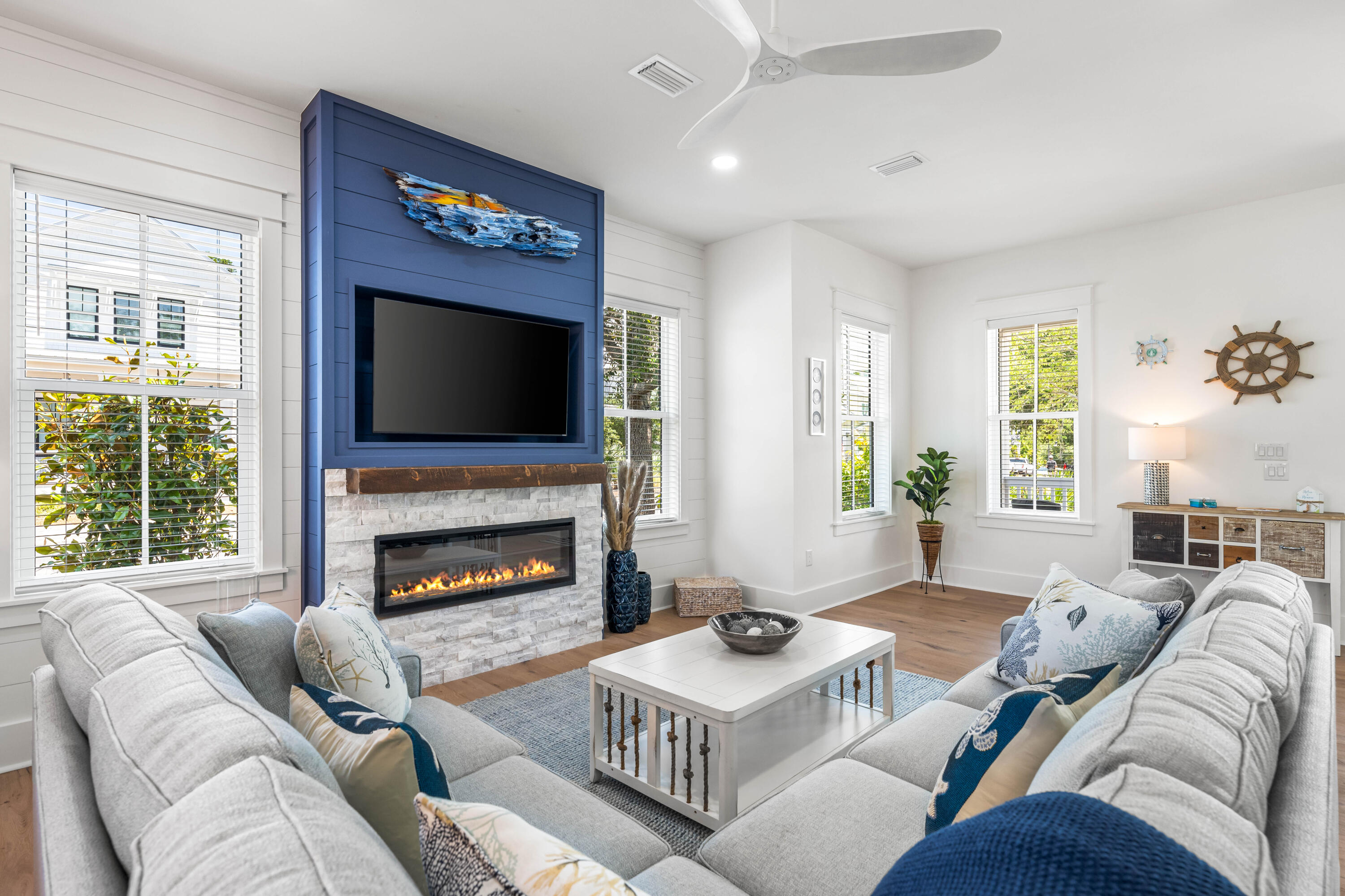 LAKESIDE AT BLUE MOUNTAIN BEACH - Residential