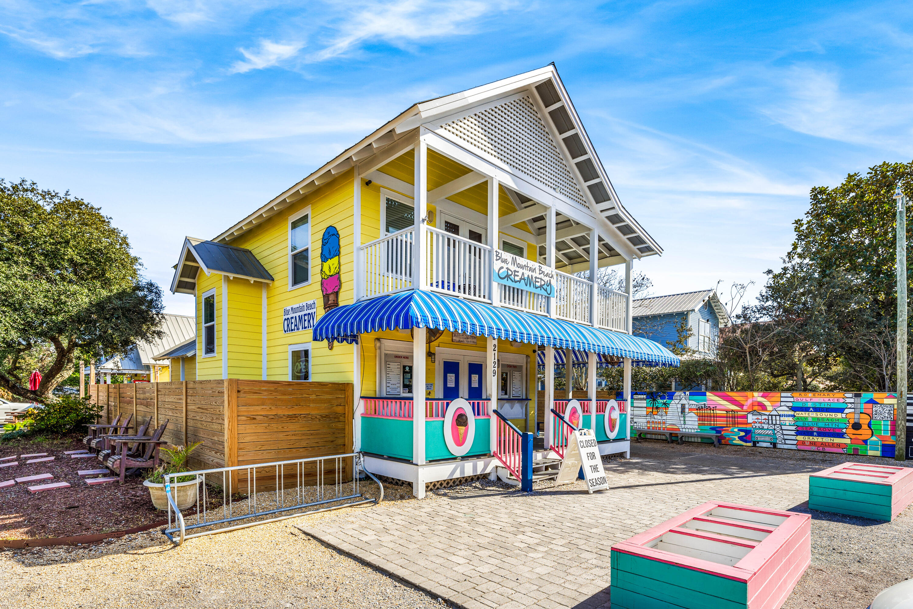 LAKESIDE AT BLUE MOUNTAIN BEACH - Residential