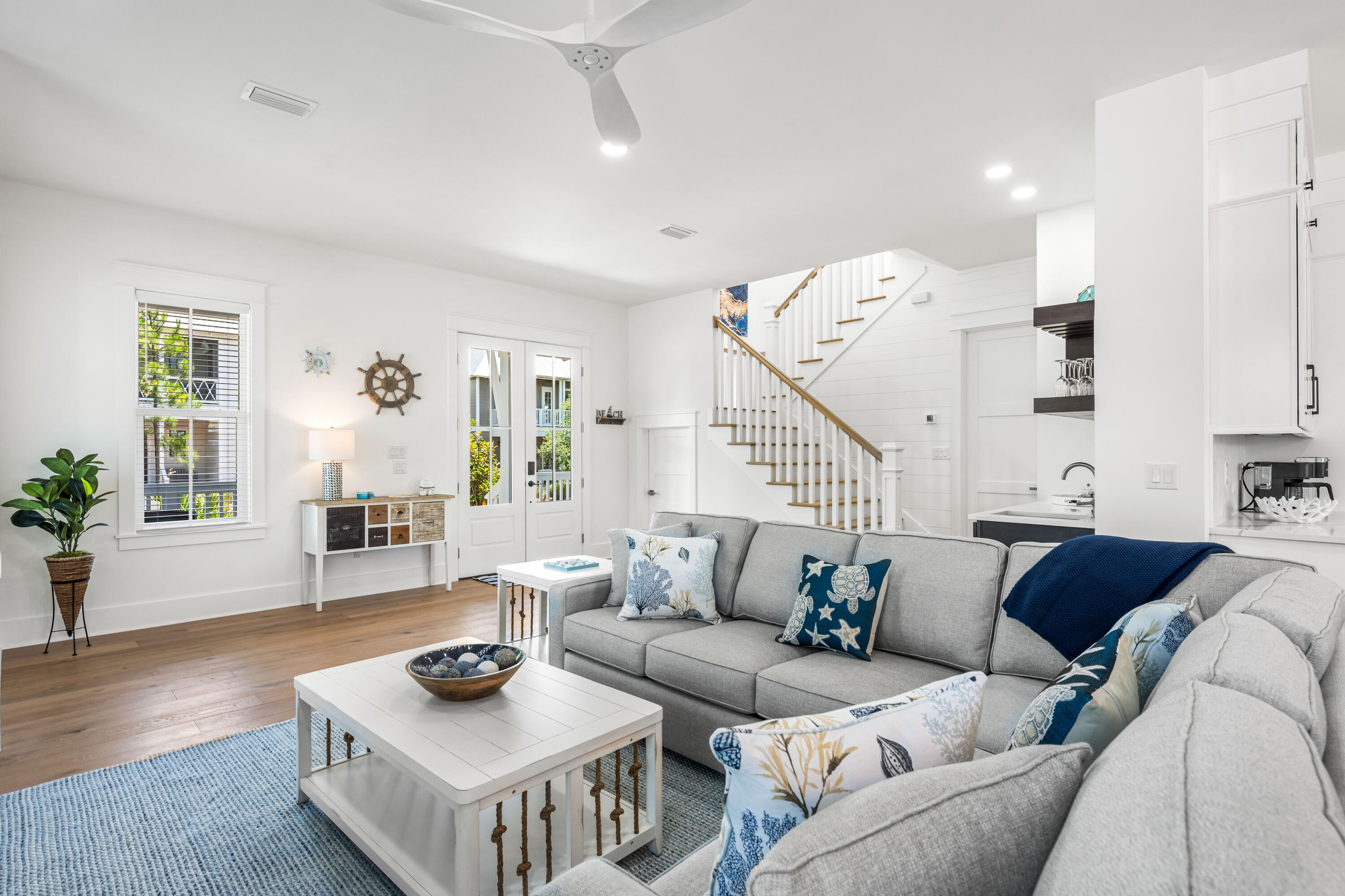 LAKESIDE AT BLUE MOUNTAIN BEACH - Residential
