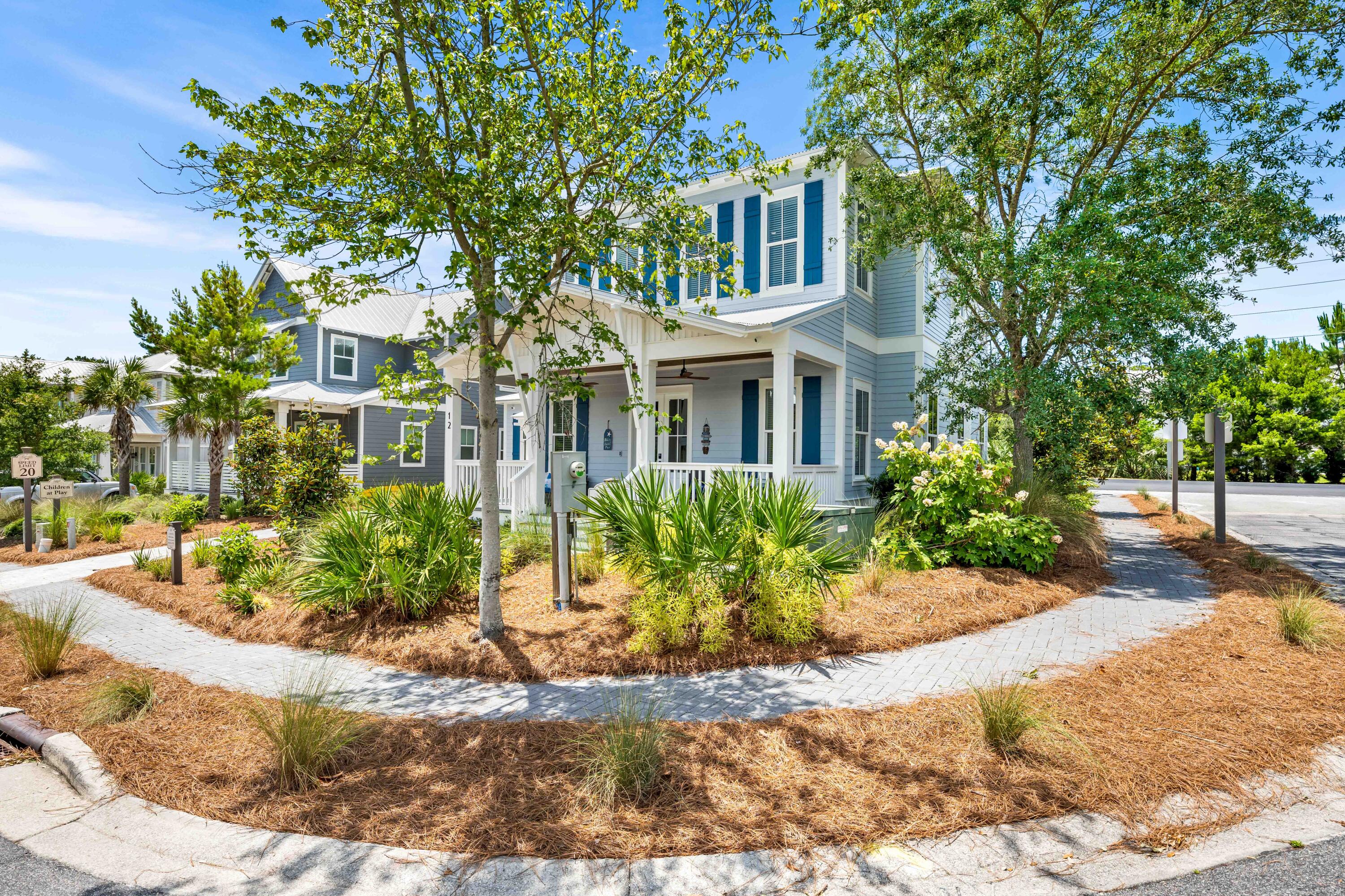 LAKESIDE AT BLUE MOUNTAIN BEACH - Residential