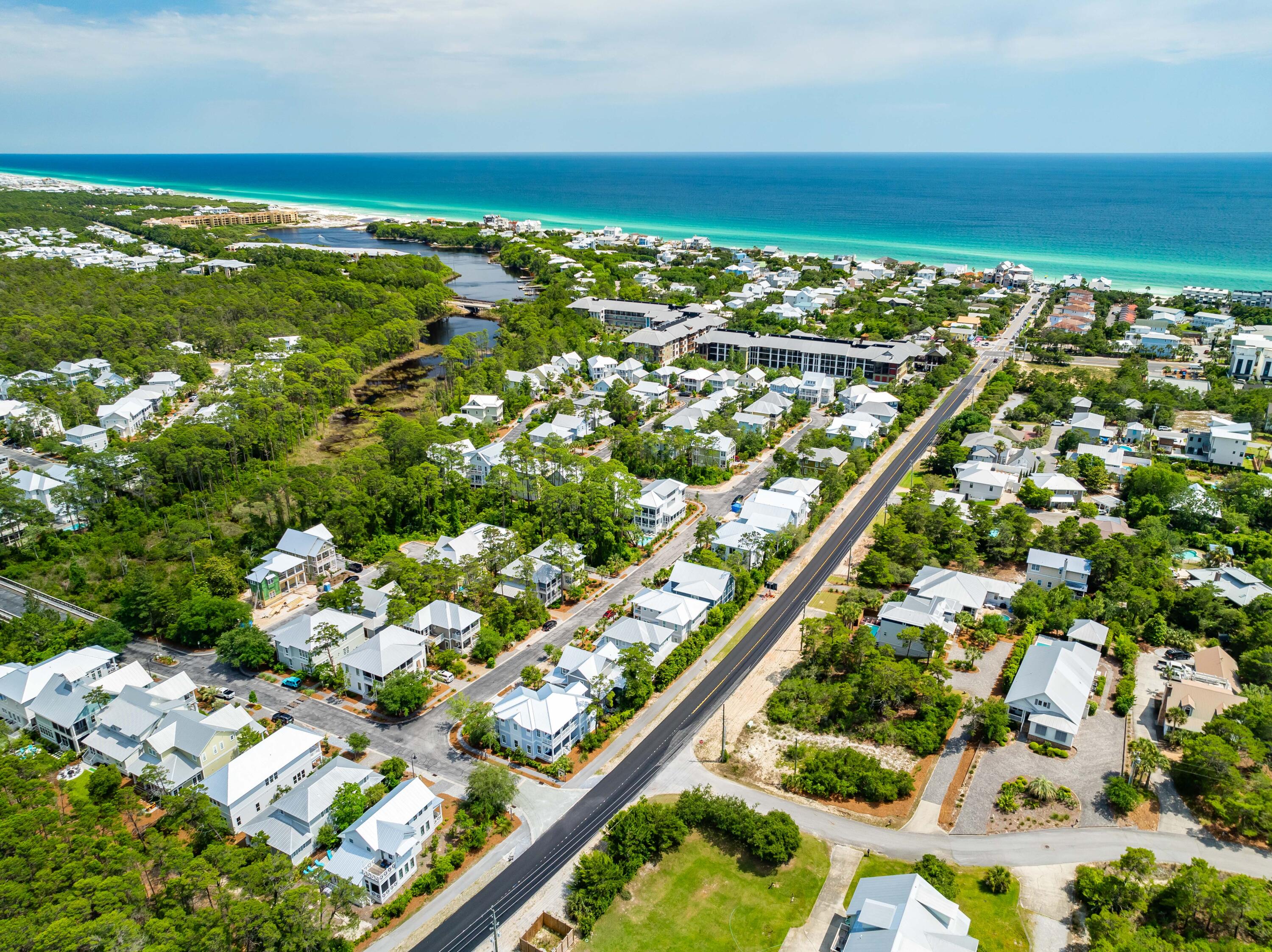 LAKESIDE AT BLUE MOUNTAIN BEACH - Residential