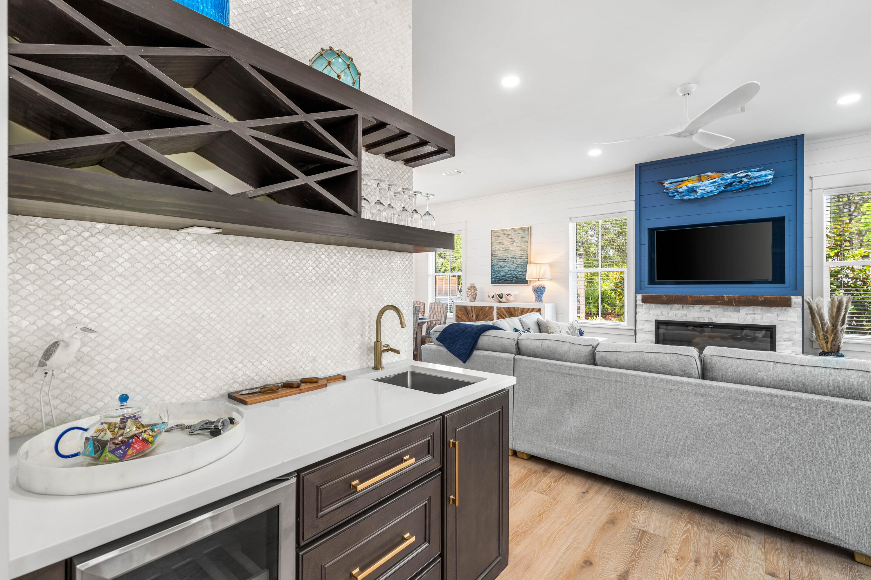 LAKESIDE AT BLUE MOUNTAIN BEACH - Residential