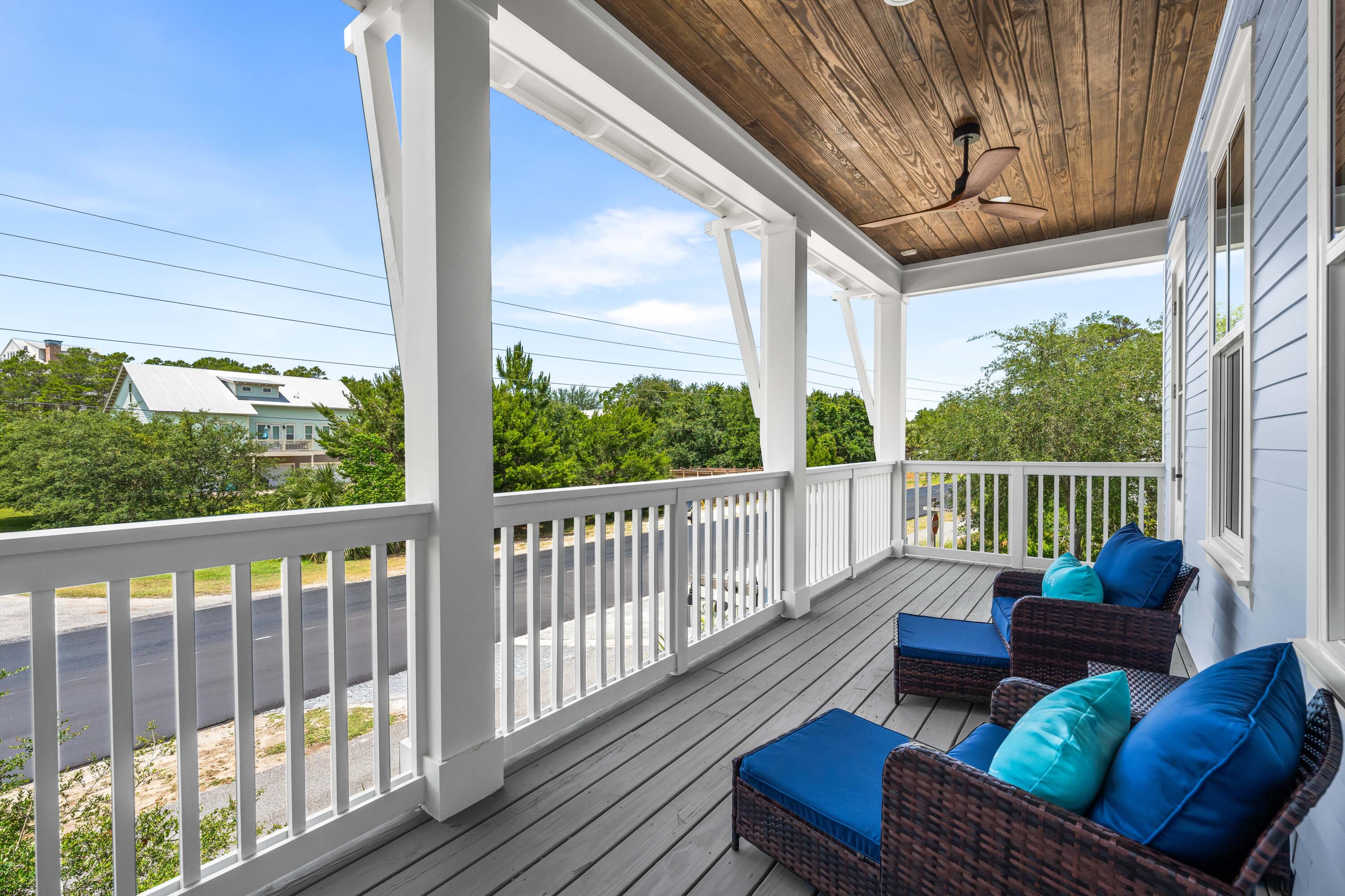 LAKESIDE AT BLUE MOUNTAIN BEACH - Residential