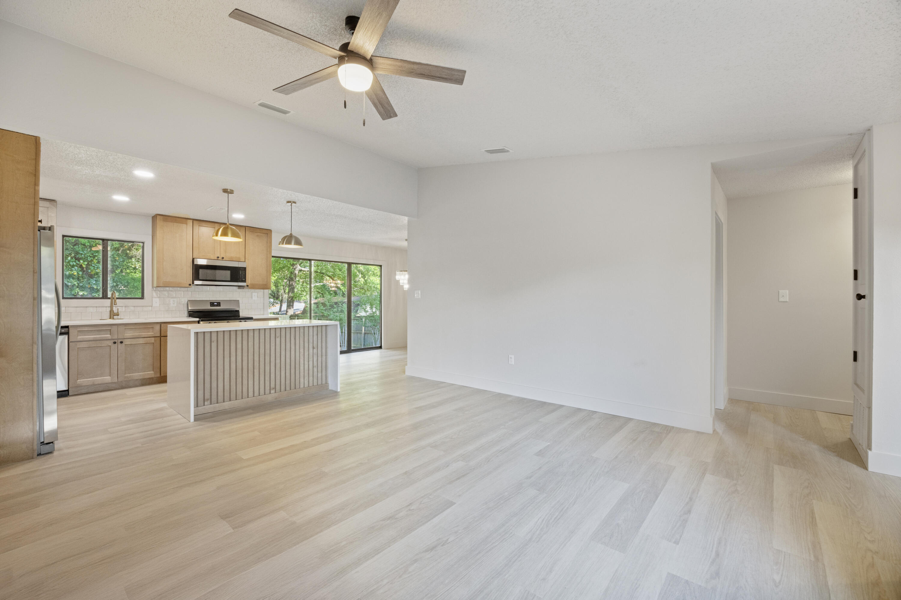 VALPARAISO P/C #5 LOT 8 & S25 FT LOT 9 - Residential