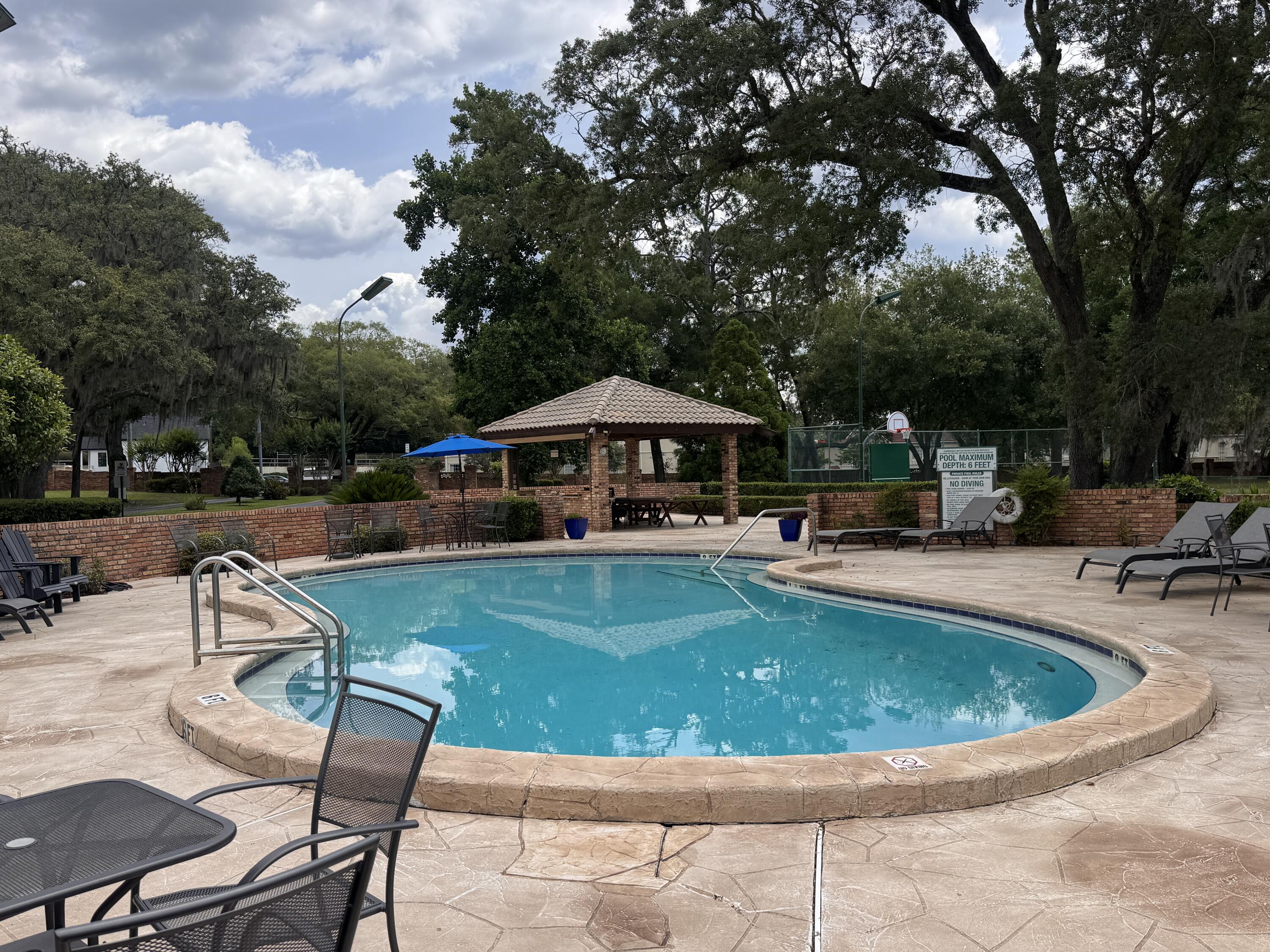 WATER OAKS 4 T/H - Residential Lease