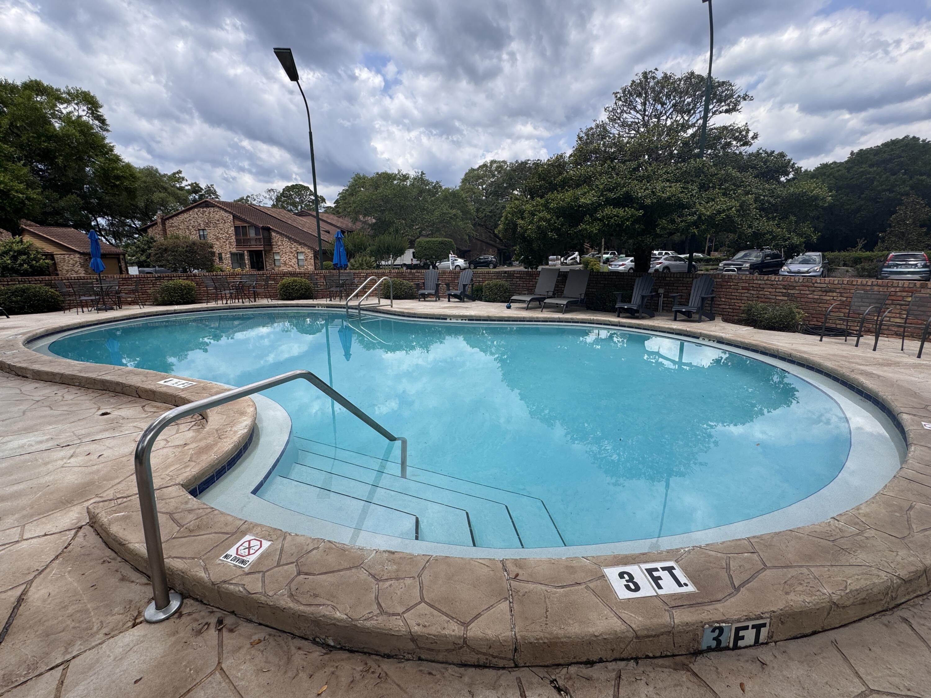 WATER OAKS 4 T/H - Residential Lease
