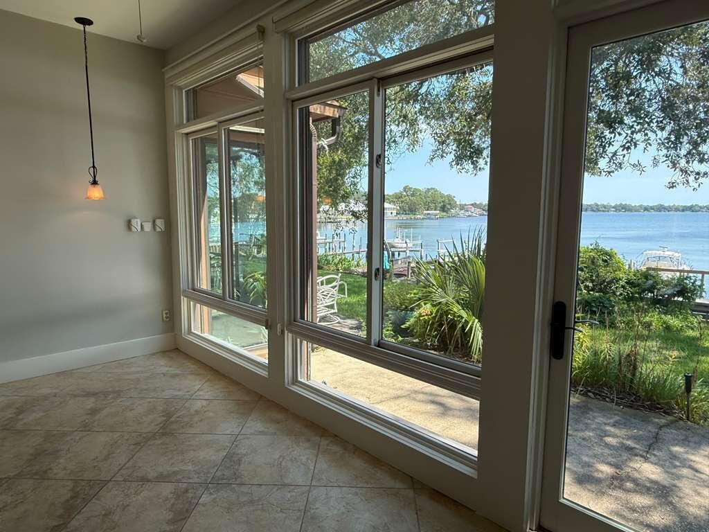 WATER OAKS 4 T/H - Residential Lease