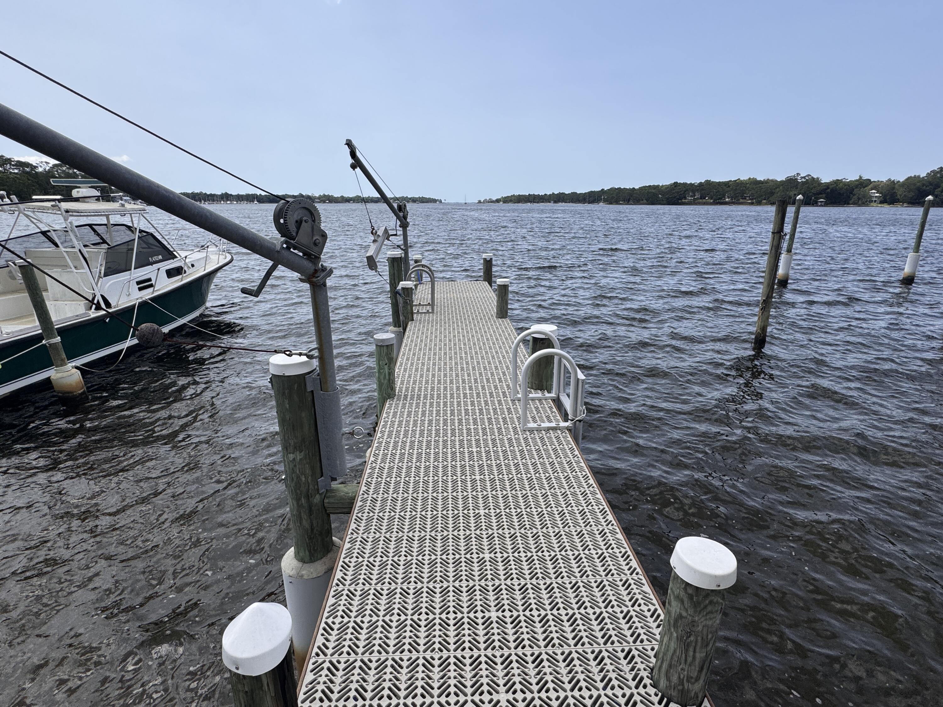 WATER OAKS 4 T/H - Residential Lease