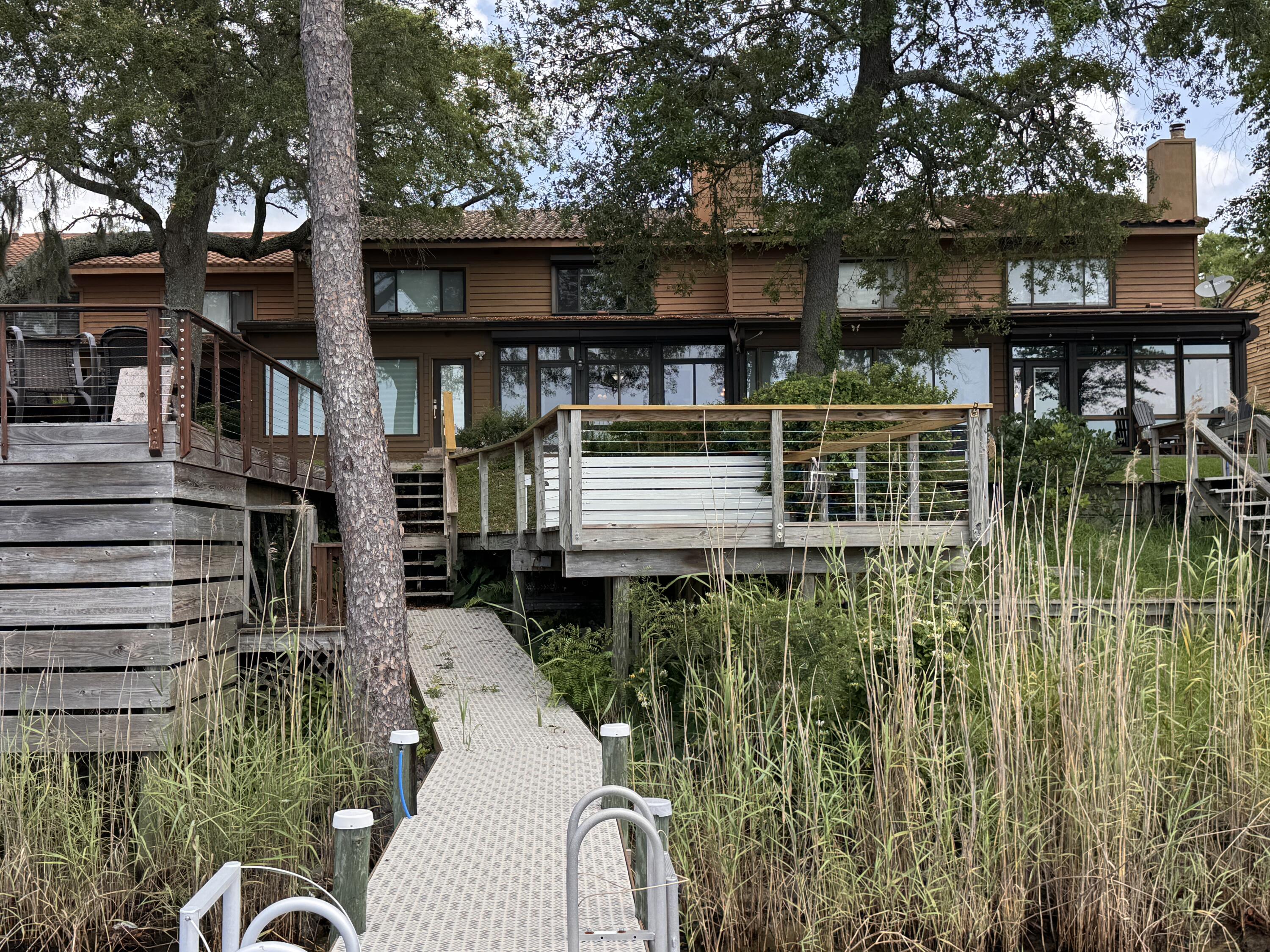 WATER OAKS 4 T/H - Residential Lease