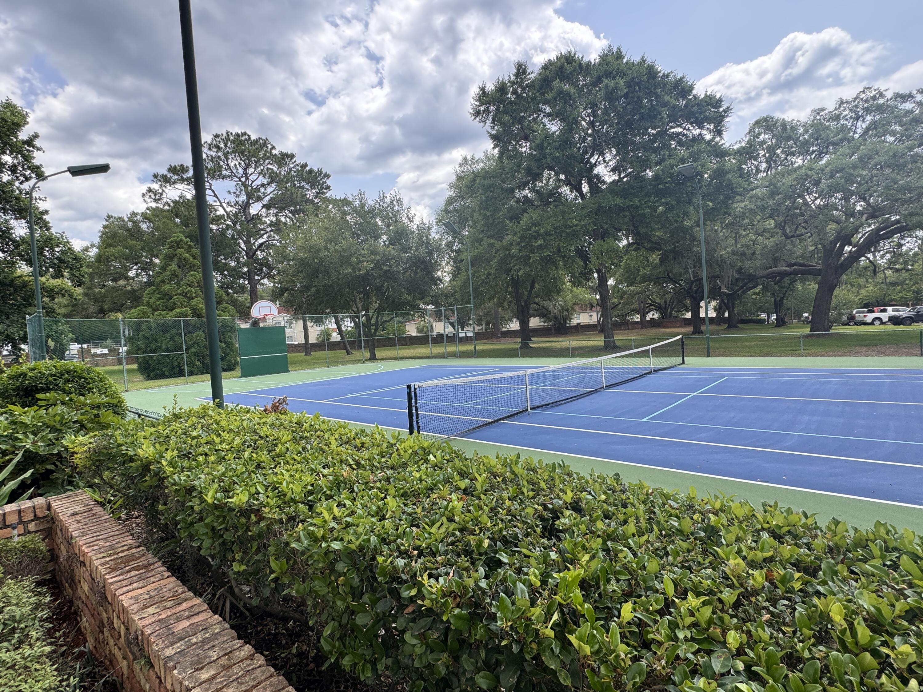 WATER OAKS 4 T/H - Residential Lease