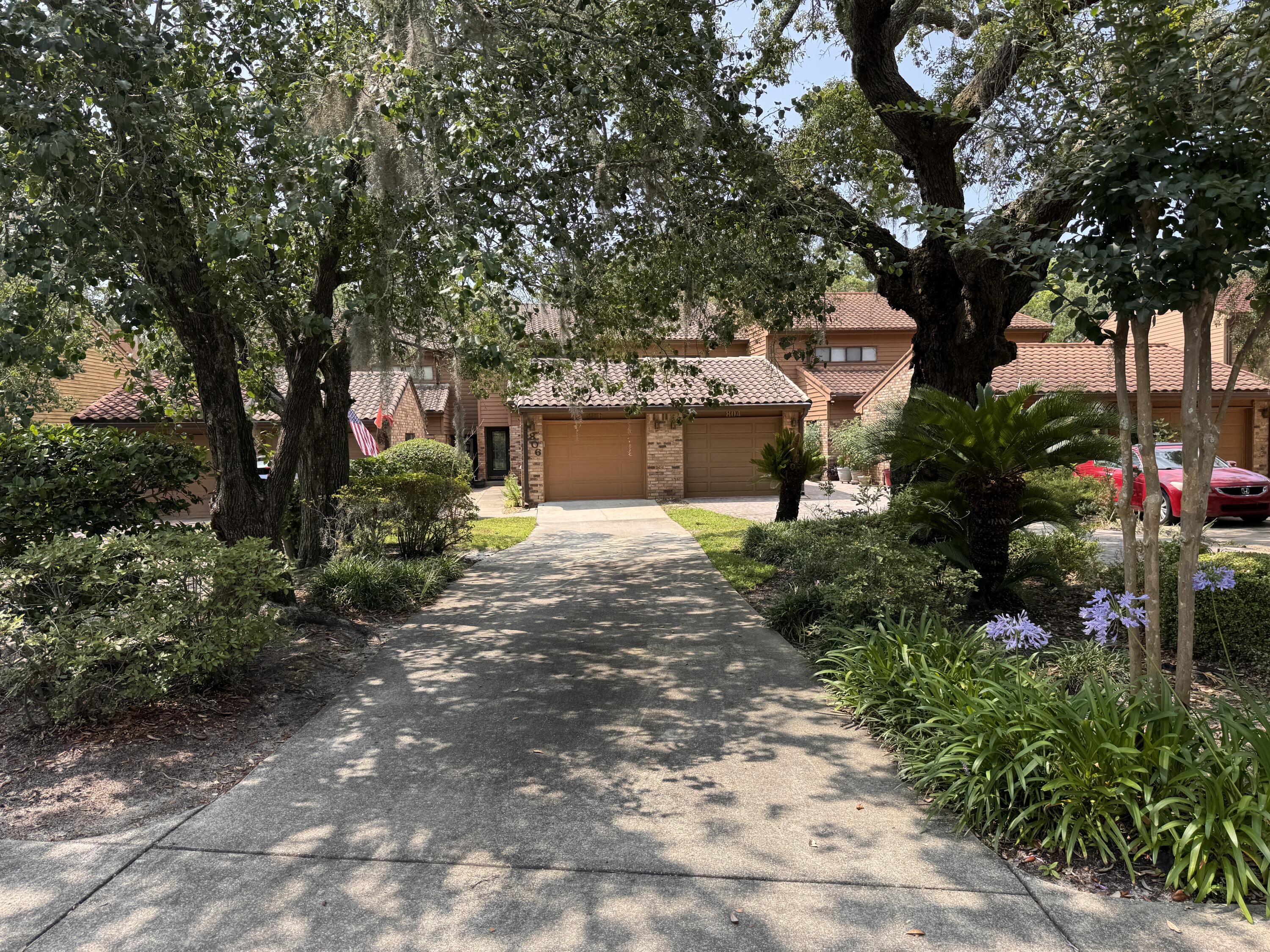 WATER OAKS 4 T/H - Residential Lease