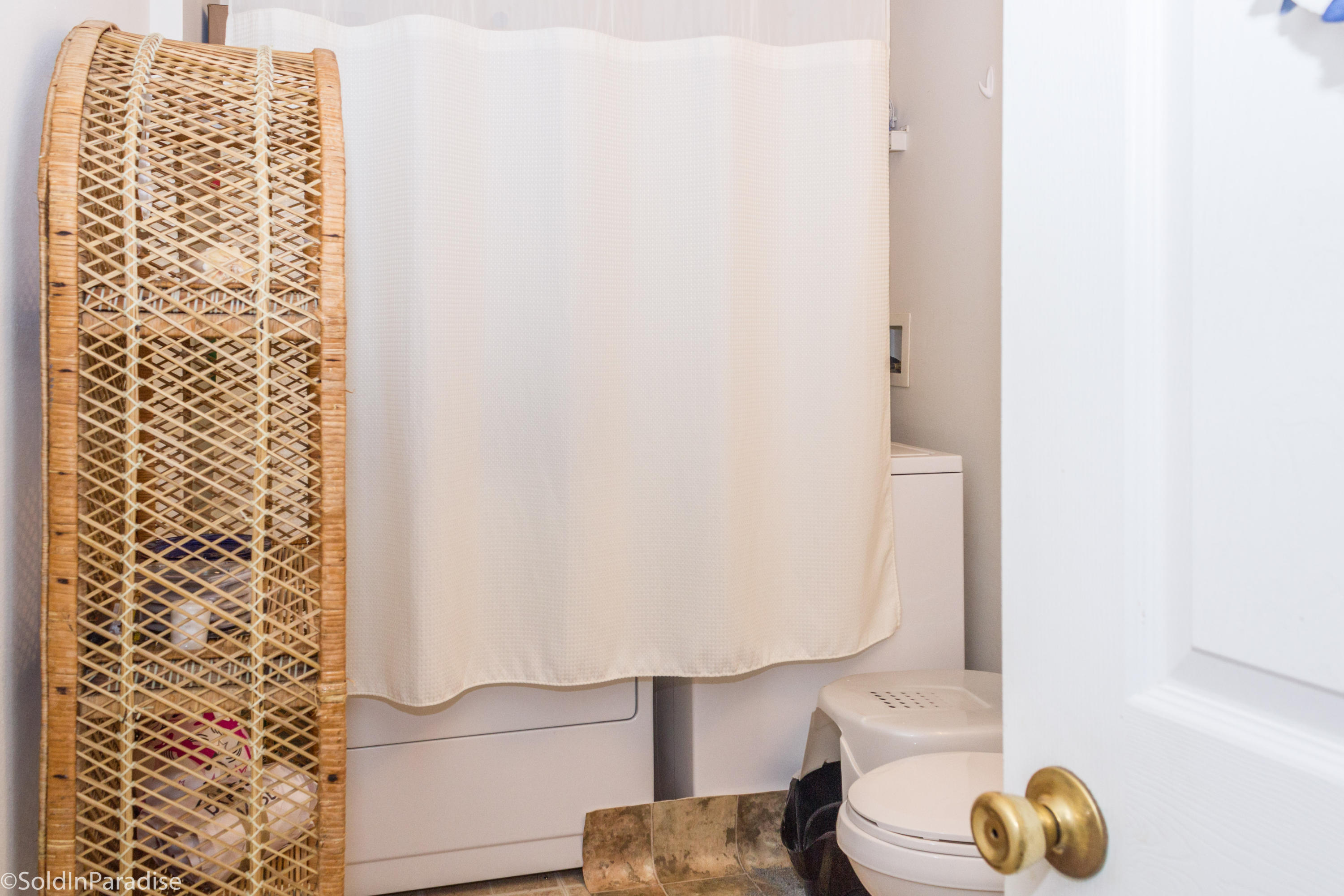 DOMENICAS COVE T/H - Residential