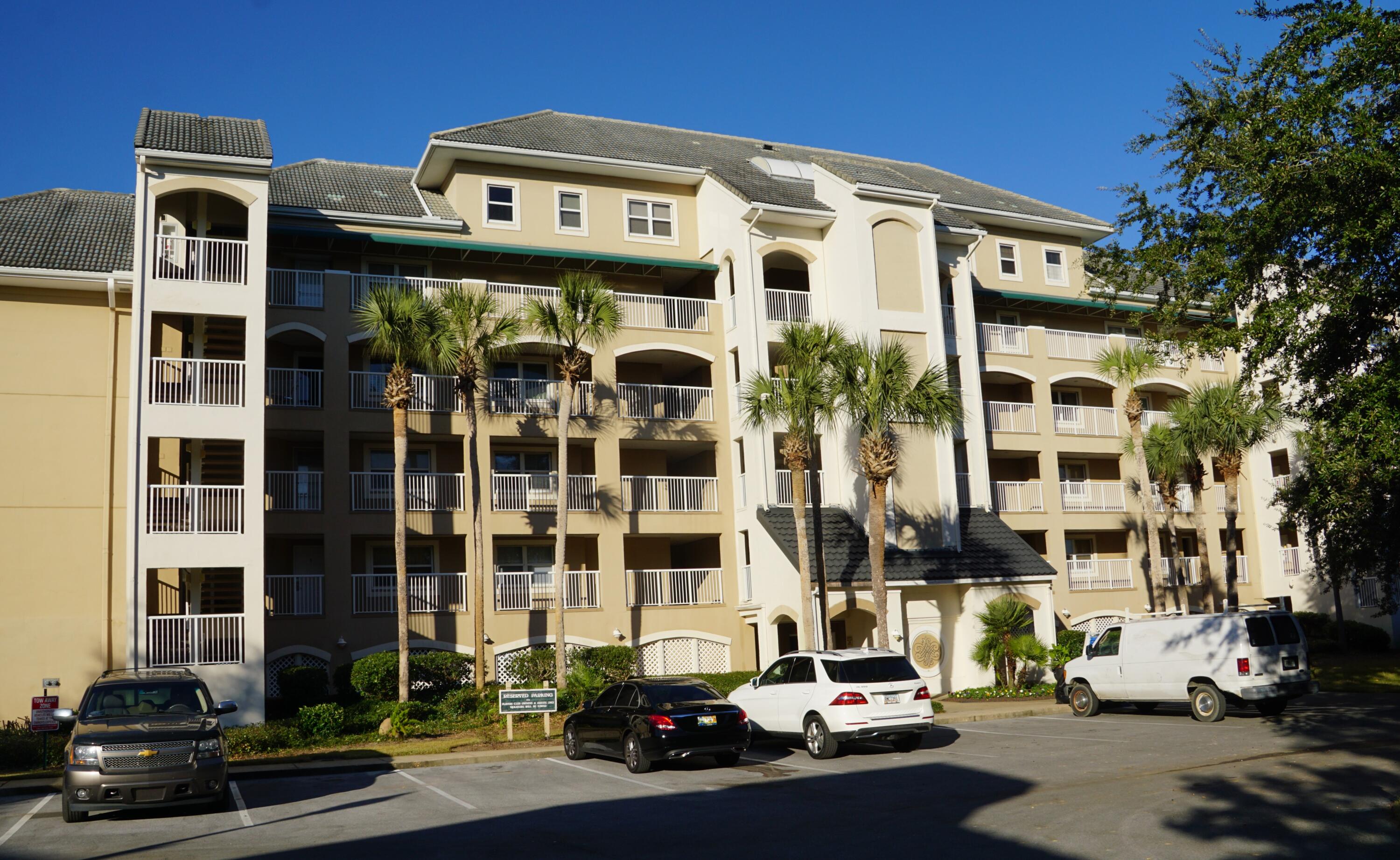 PLAYERS CLUB ON THE BAY - Residential