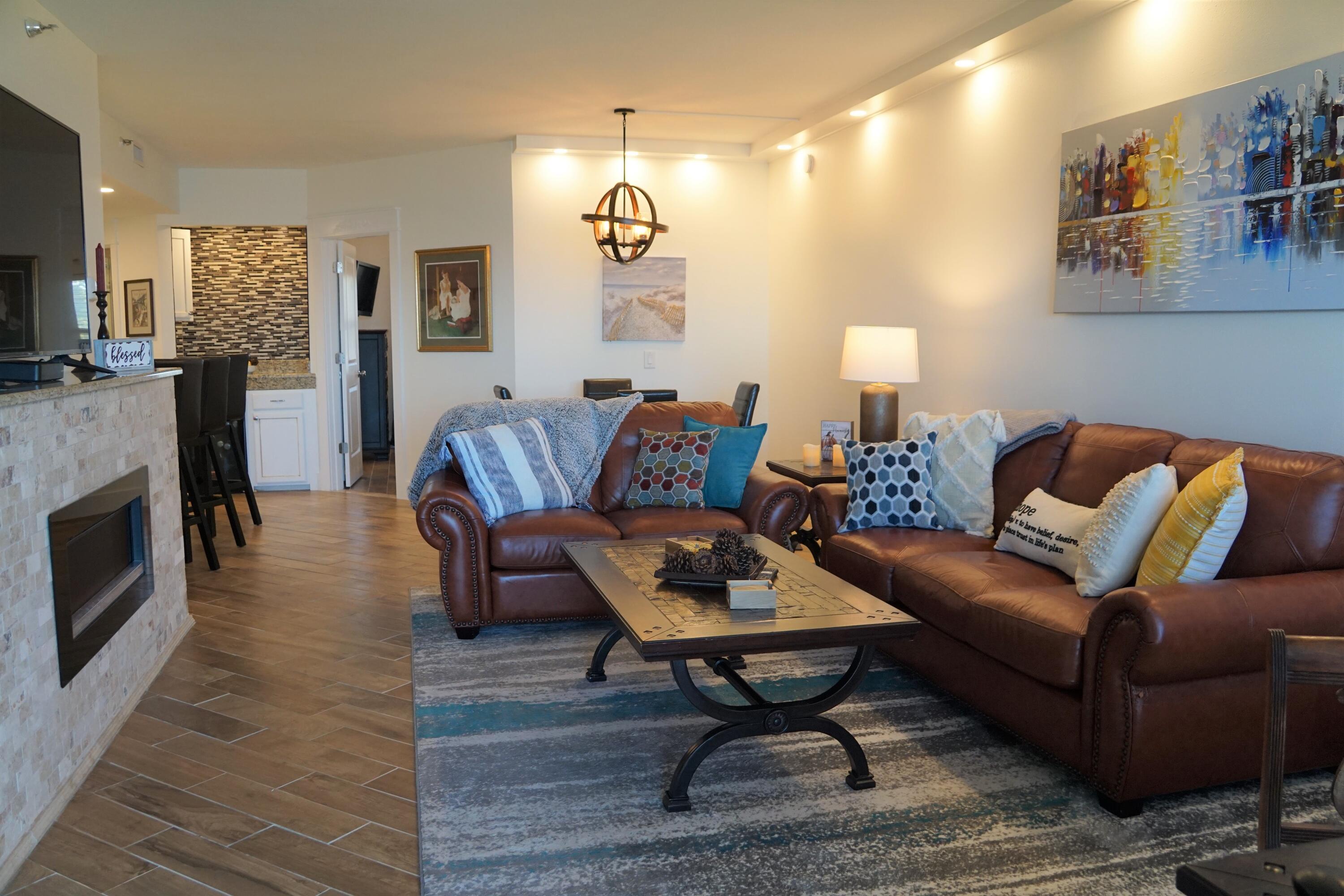 PLAYERS CLUB ON THE BAY - Residential