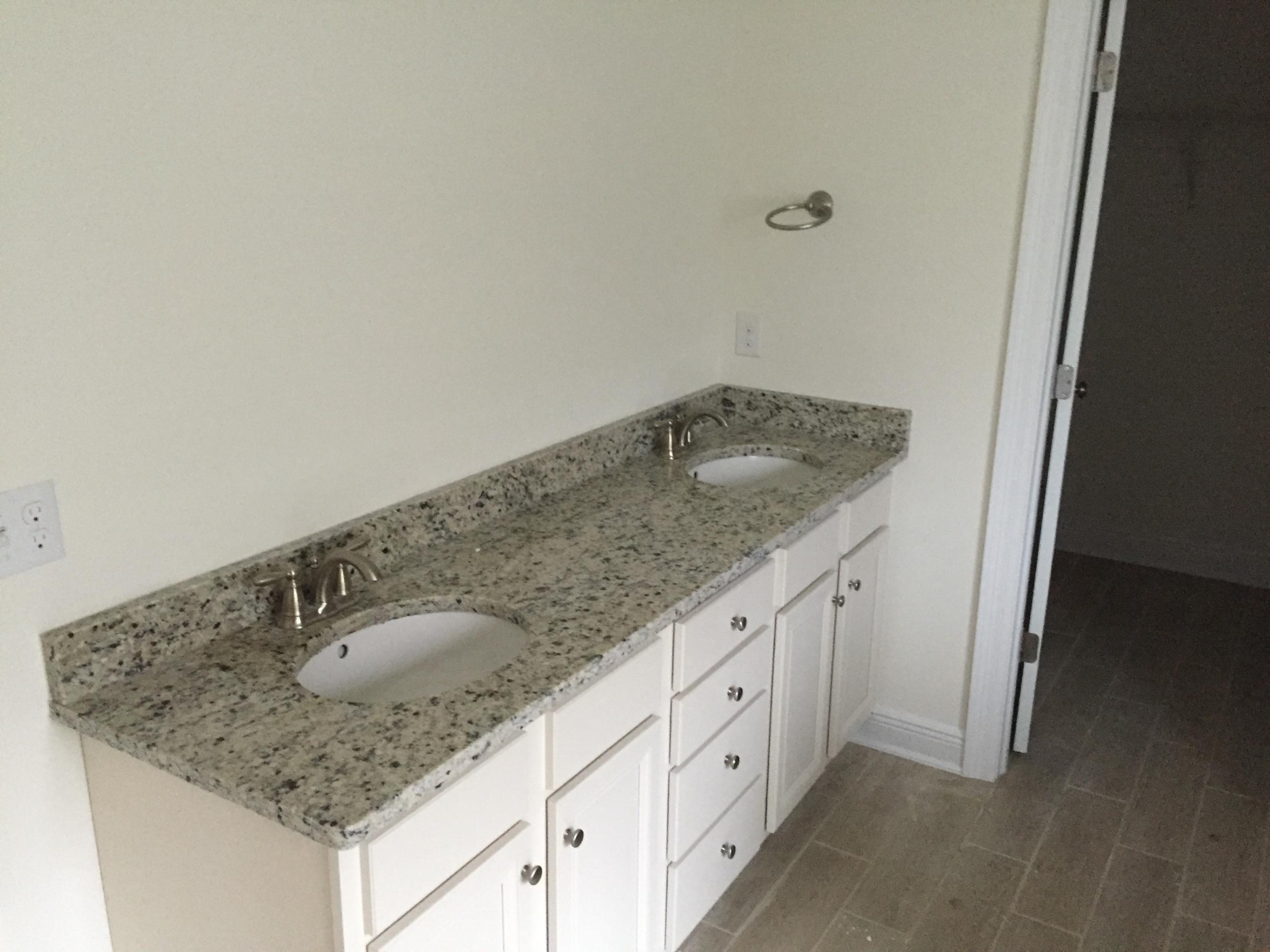 Musset Bayou Manor - Residential