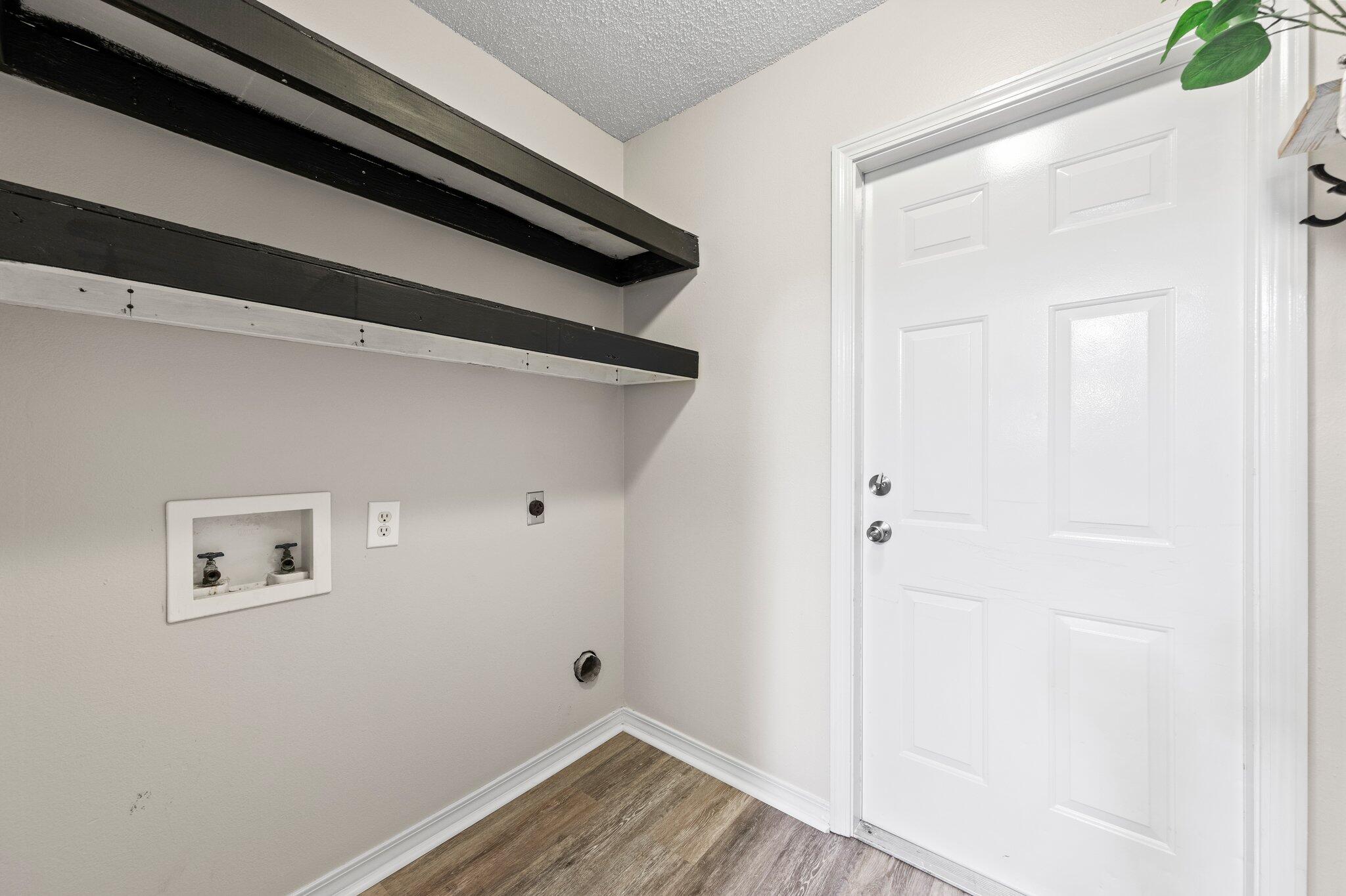 COUNTRYVIEW ESTATES 4TH ADDN PH 5 - Residential Lease