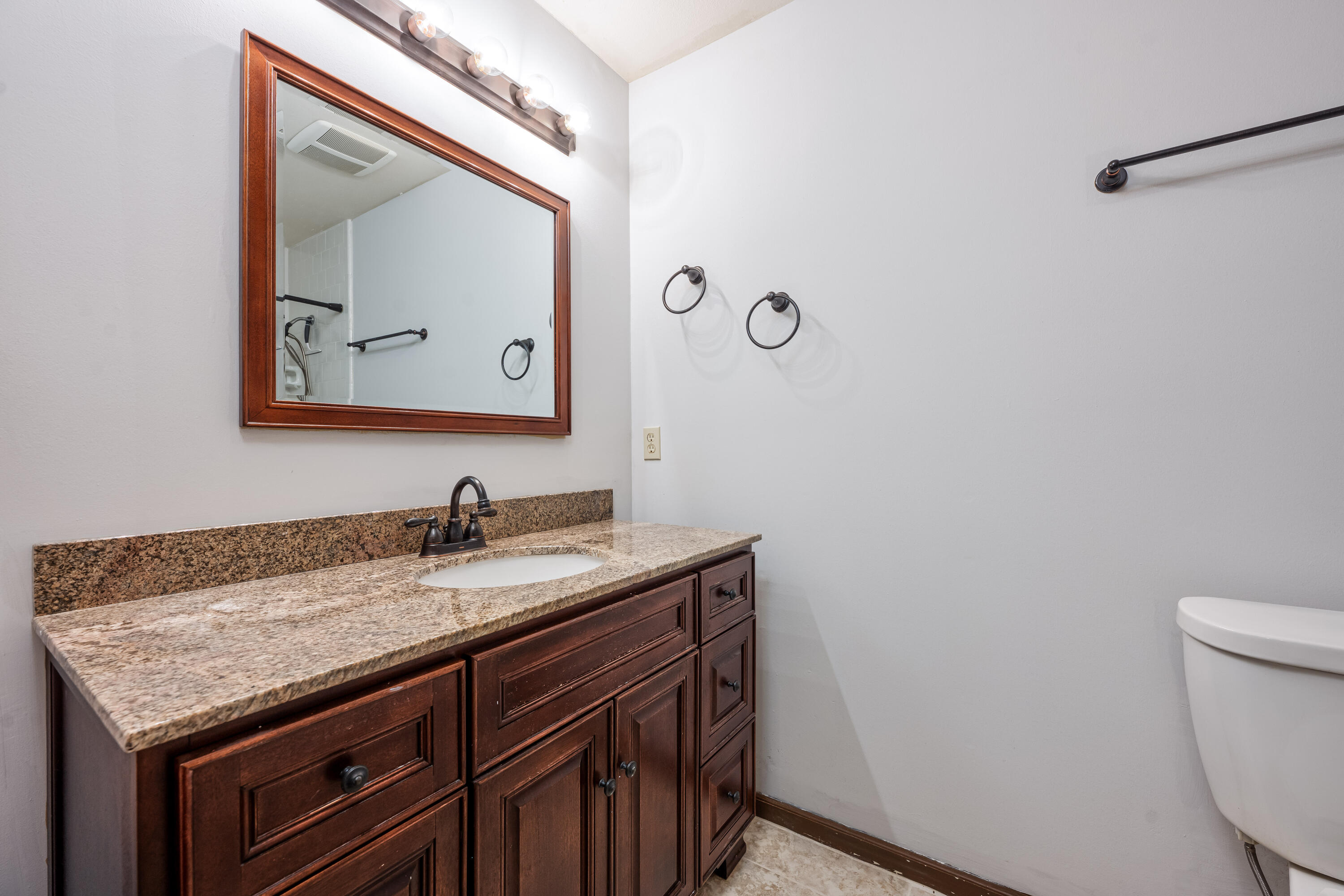 LAVALLET TOWNHOMES - Residential