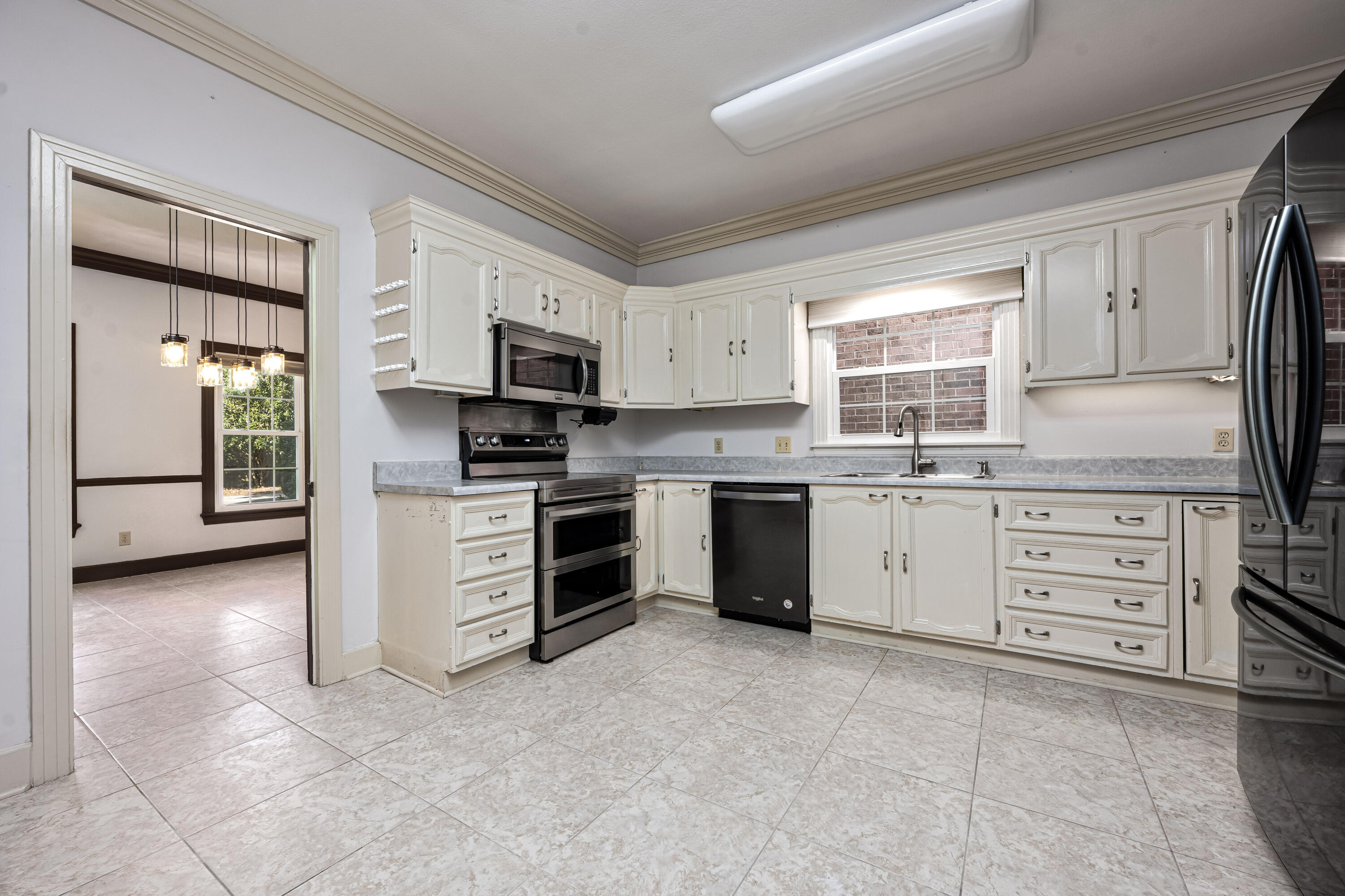 LAVALLET TOWNHOMES - Residential