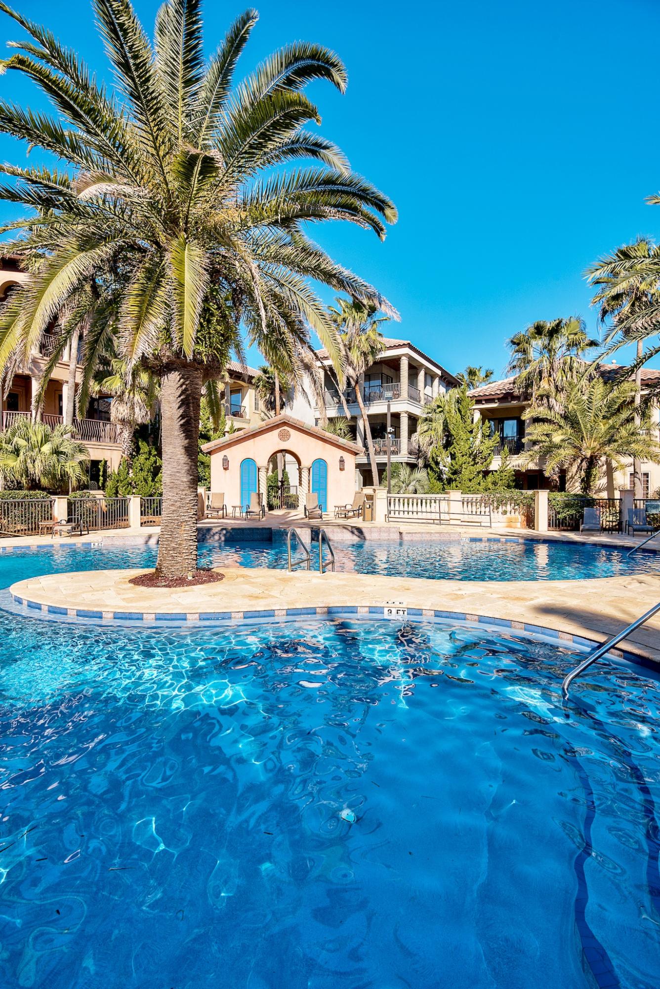 SAINT TROPEZ - Residential