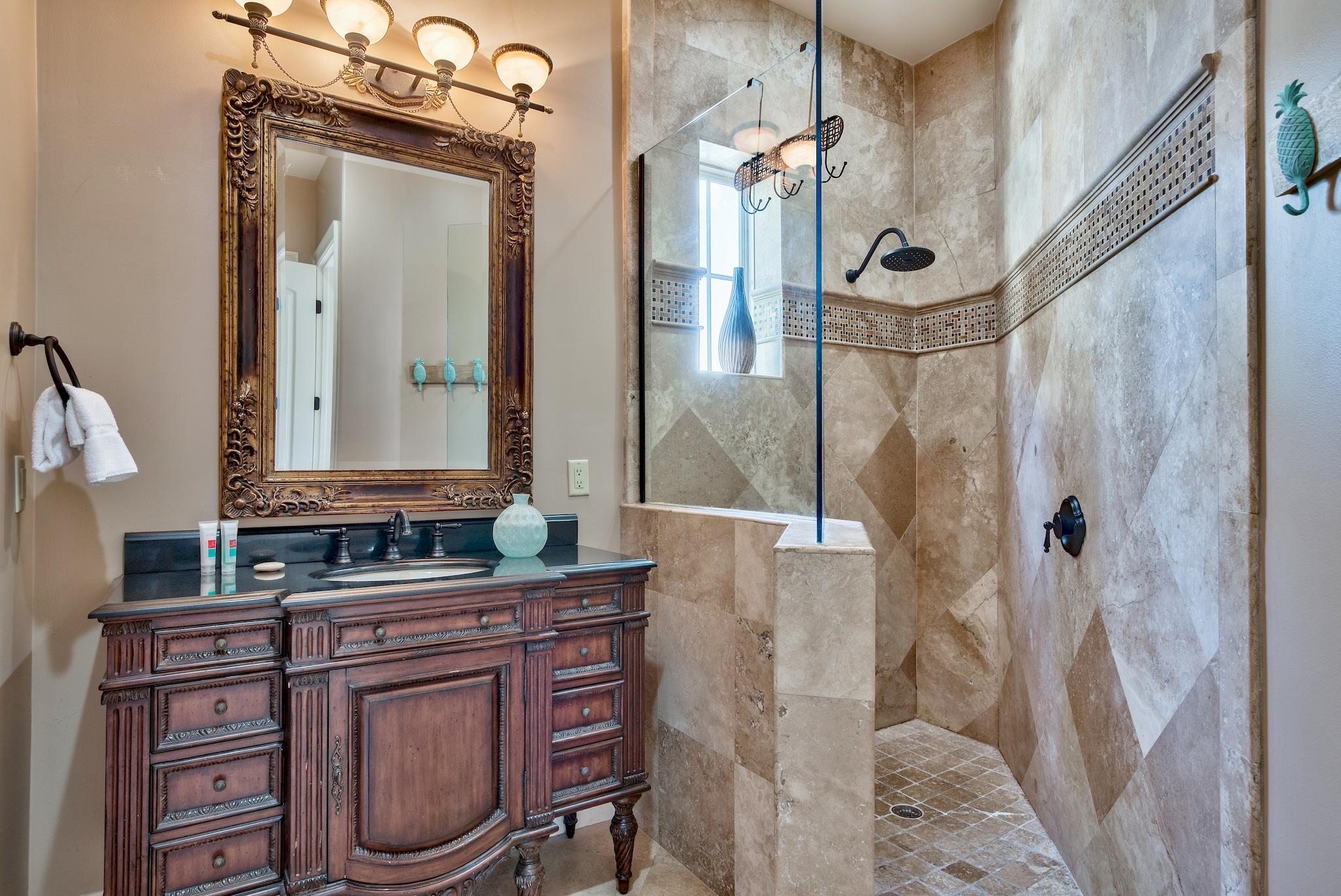 SAINT TROPEZ - Residential