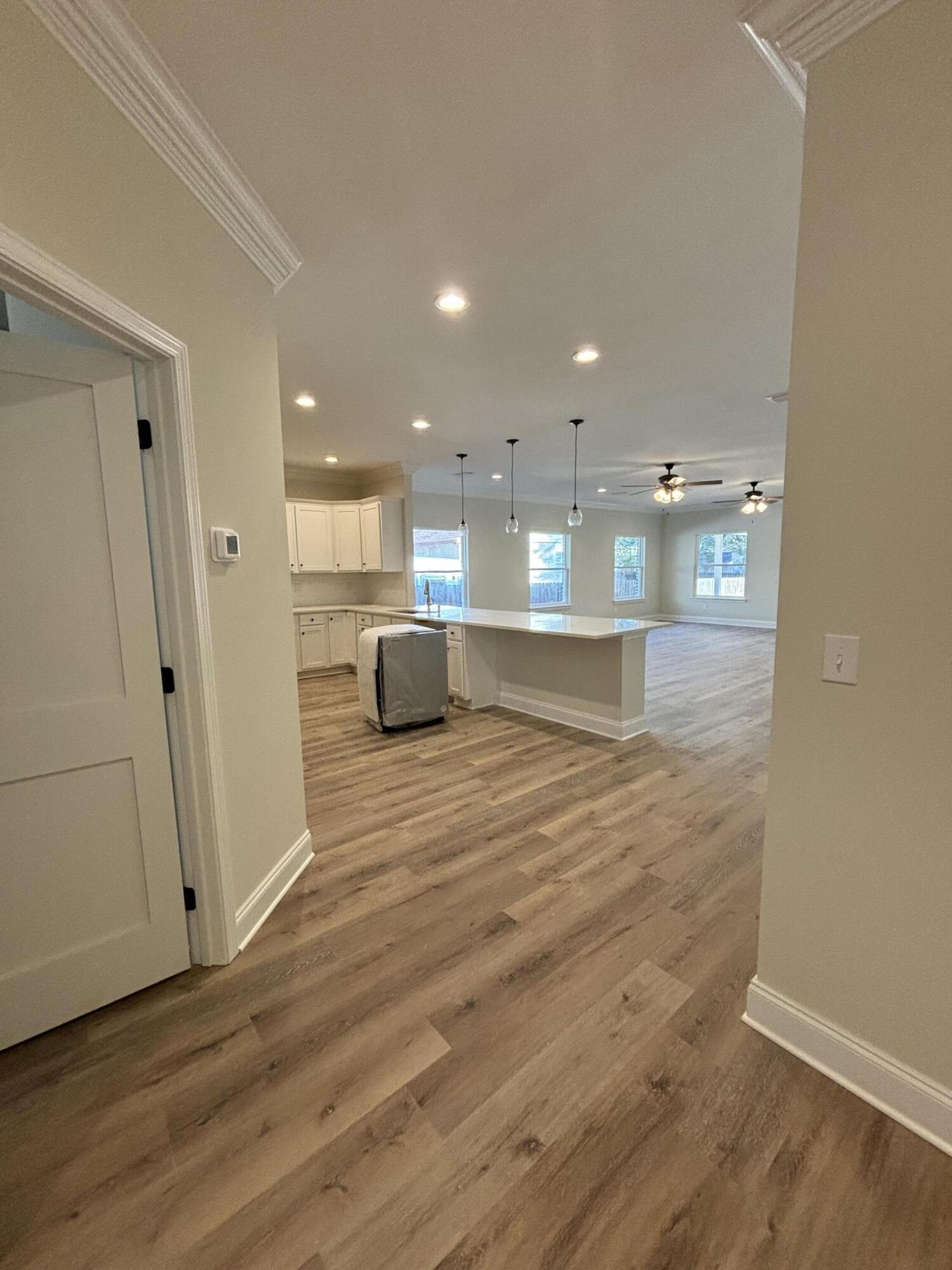 LlOYD & HETHERINGTON - Residential