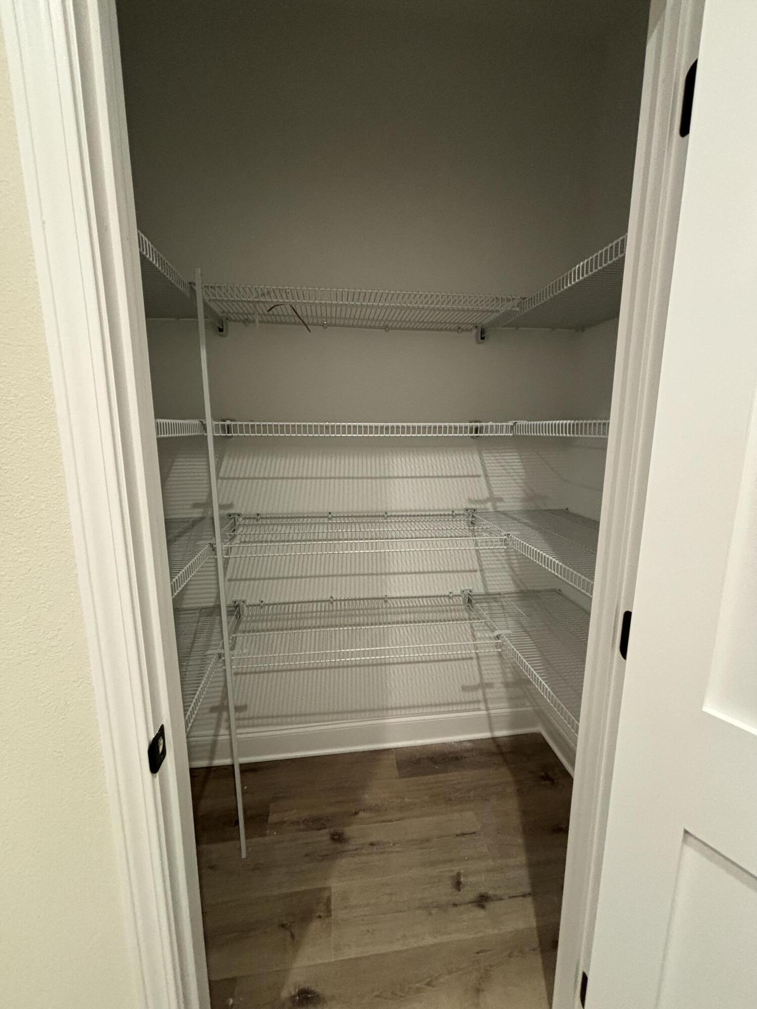 LlOYD & HETHERINGTON - Residential