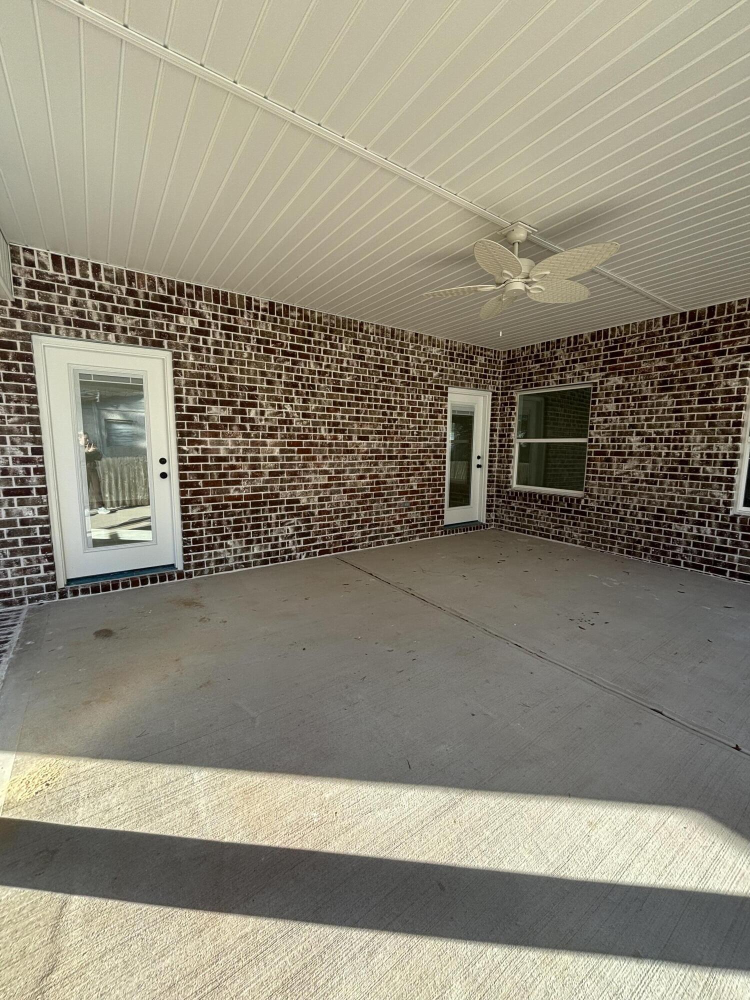 LlOYD & HETHERINGTON - Residential