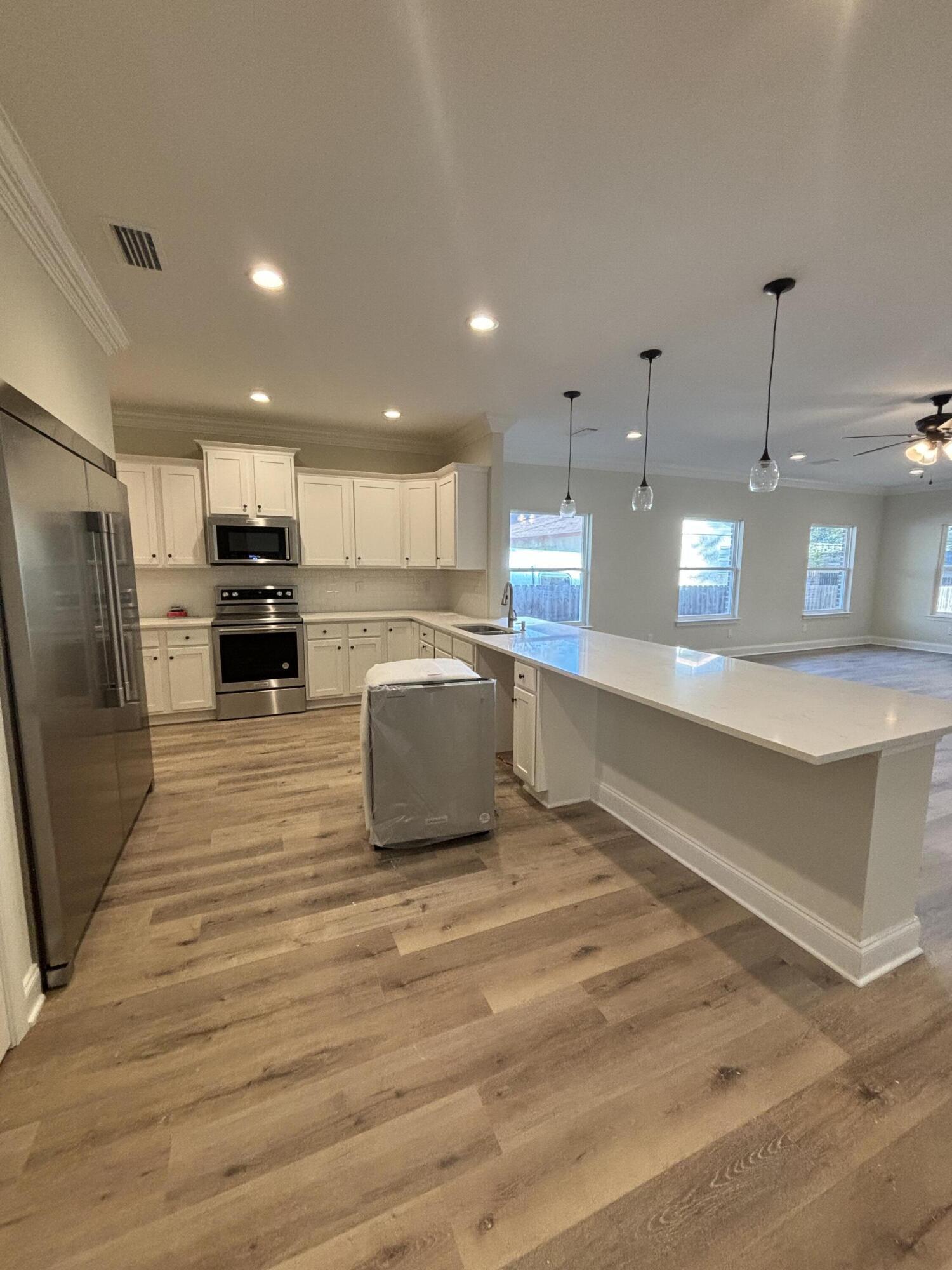 LlOYD & HETHERINGTON - Residential