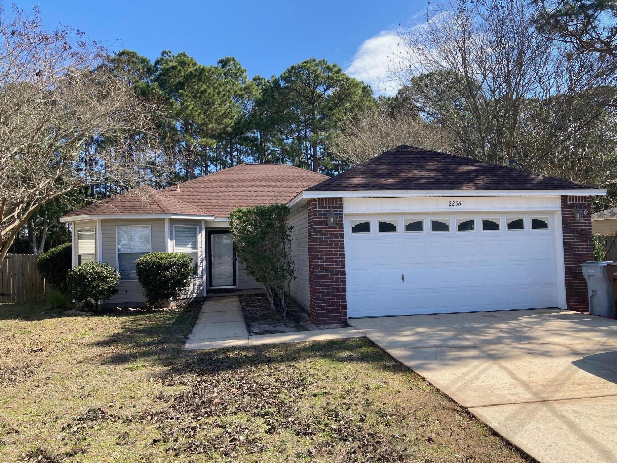 CRESCENT SHORES - Residential