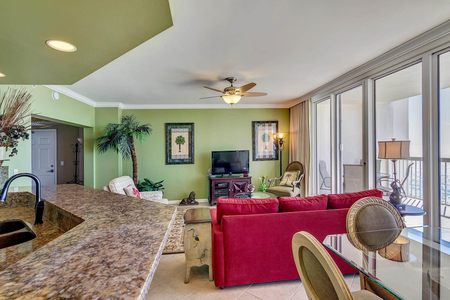 SILVER BEACH TOWERS East - Residential